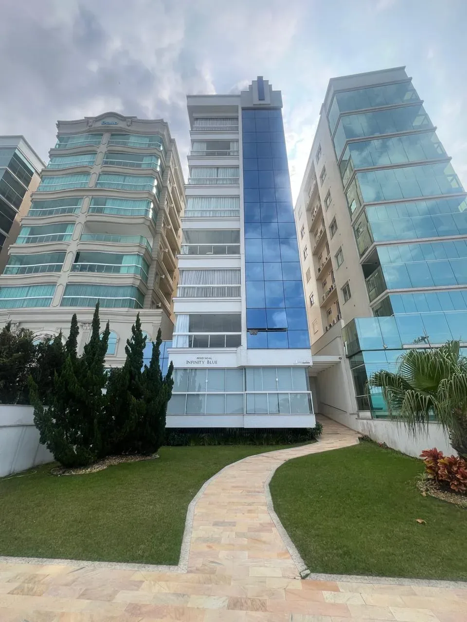 Infinity Blue: Luxury Oceanfront Apartment in Centro — photo 21