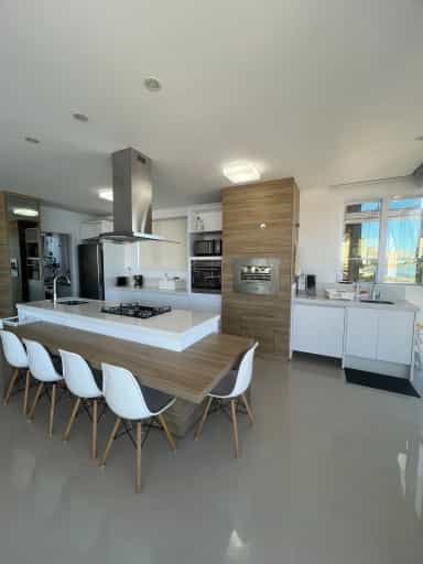 Infinity Blue: Luxury Oceanfront Apartment in Centro — photo 4