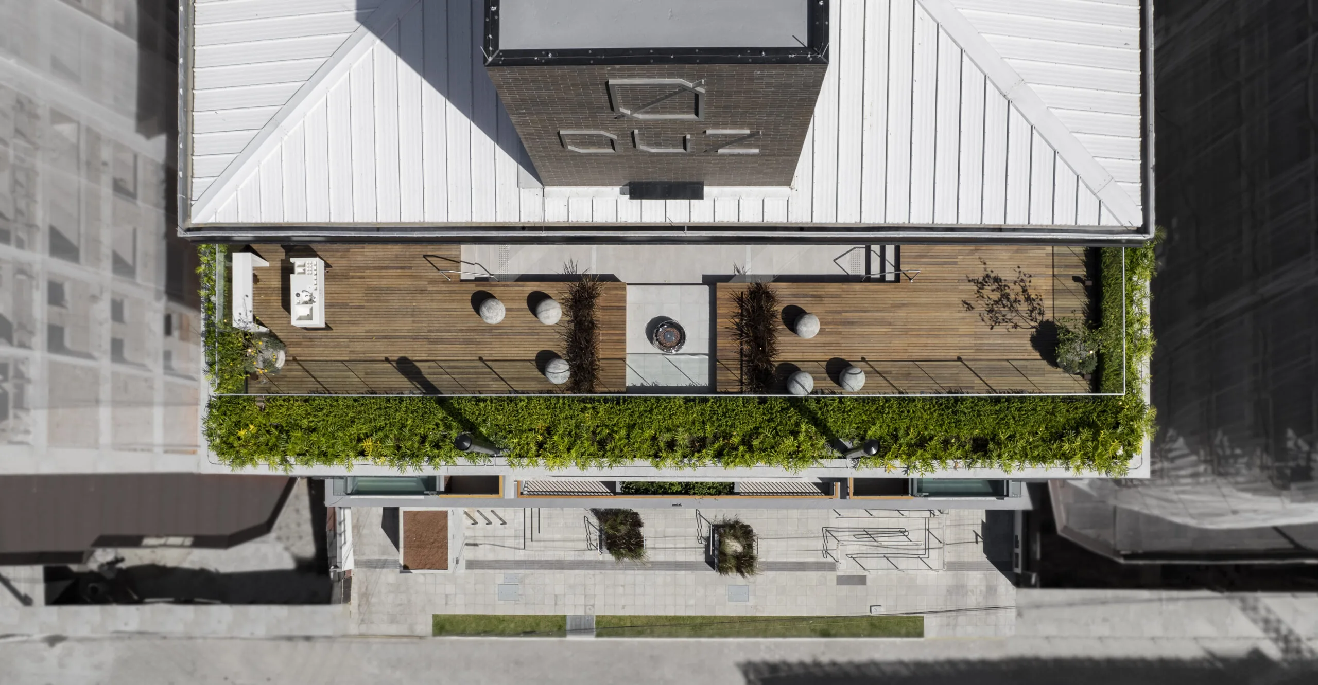 SOHO Jurerê: Luxury Apartment with Rooftop Terrace in Florianópolis