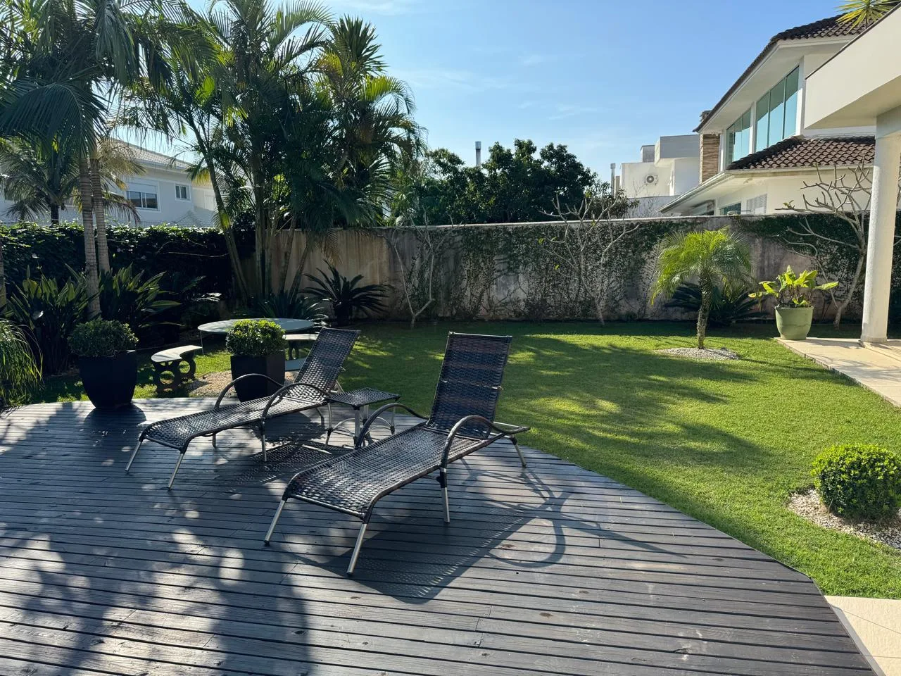 Jurerê Internacional: Ultra-Luxury Residence with Private Pool in Florianópolis