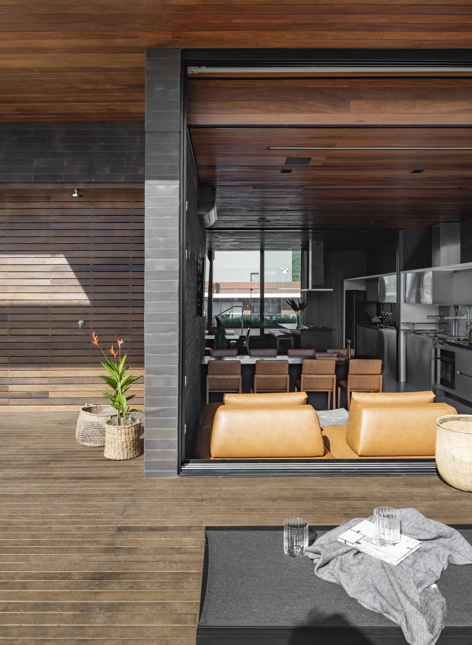 SOHO Jurerê: Luxury Apartment with Rooftop Terrace in Florianópolis