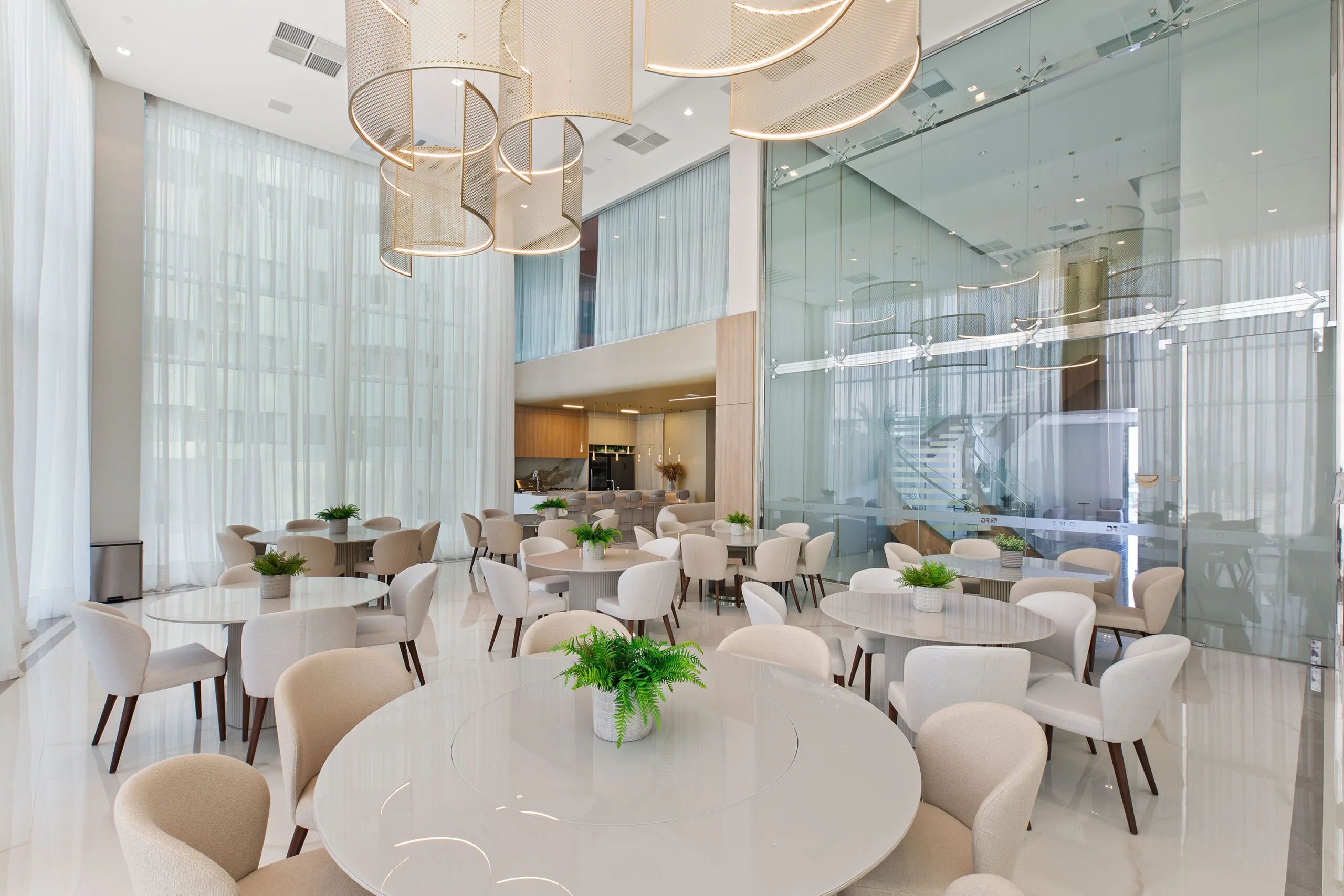 One Tower: Ultra-Luxury Apartment in Barra Sul