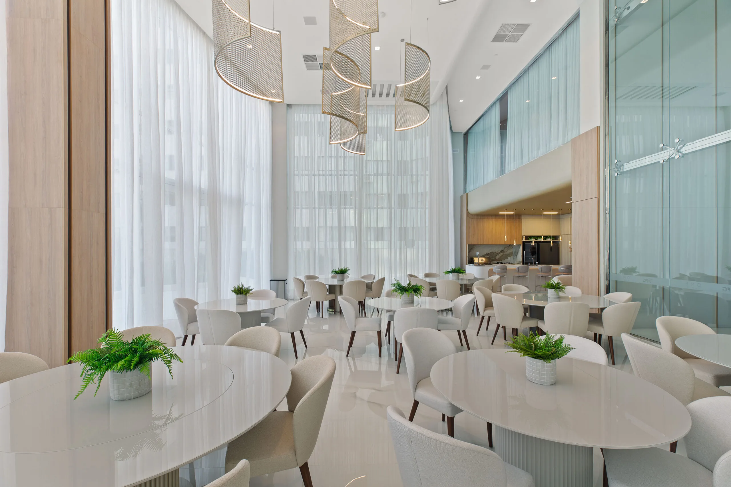 One Tower: Ultra-Luxury Apartment in Barra Sul