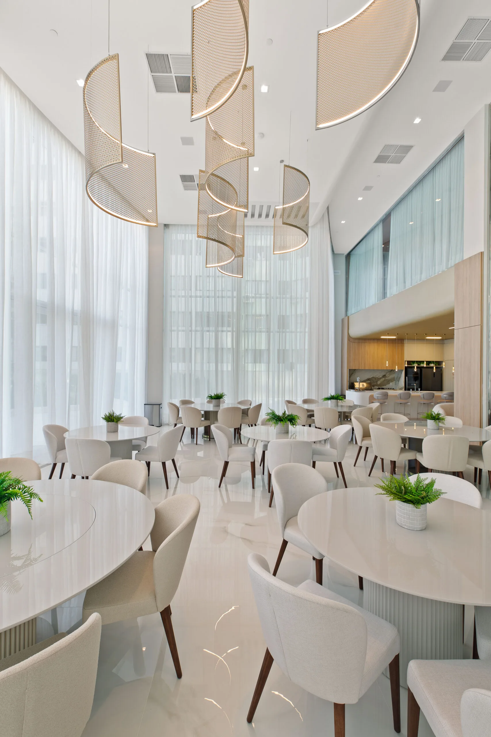 One Tower: Ultra-Luxury Apartment in Barra Sul