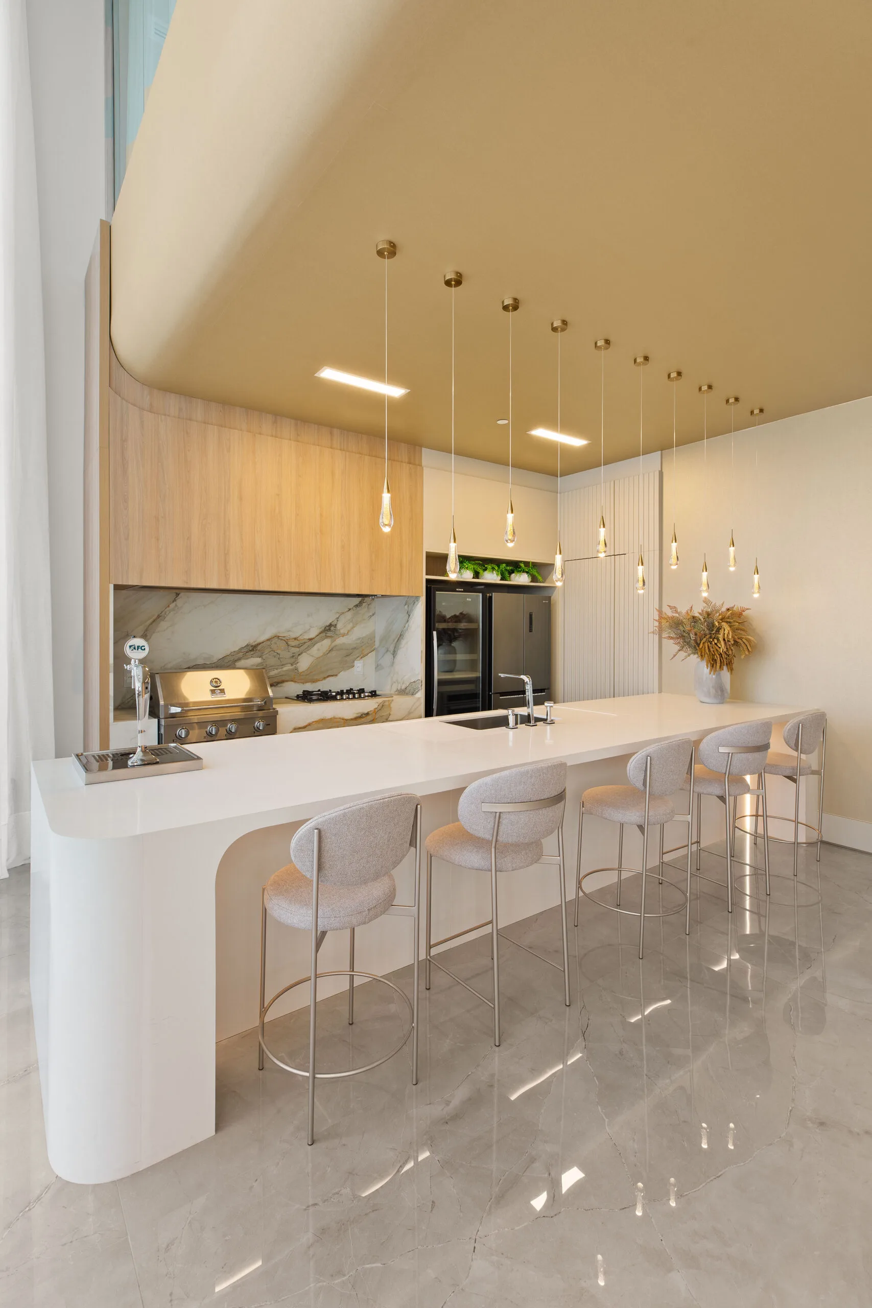 One Tower: Ultra-Luxury Apartment in Barra Sul