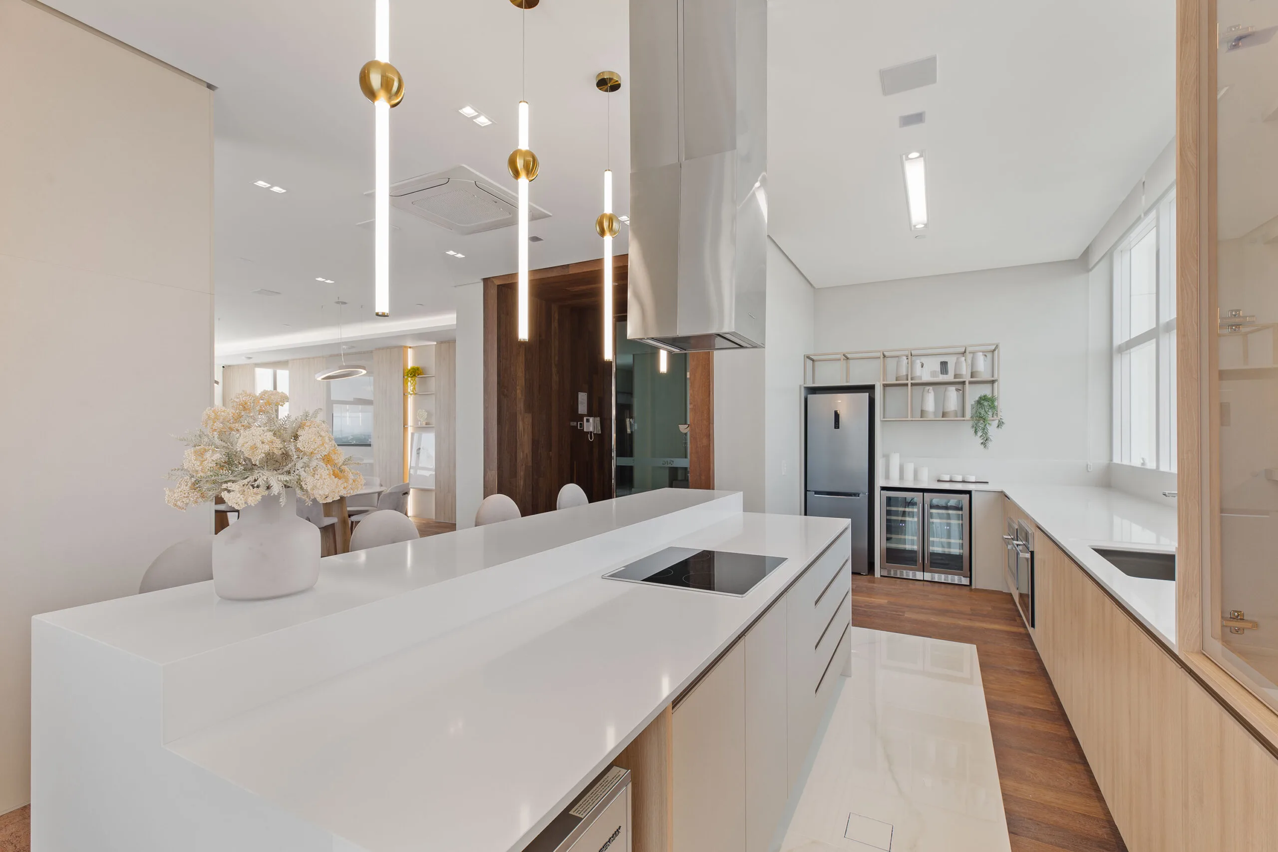 One Tower: Ultra-Luxury Apartment in Barra Sul