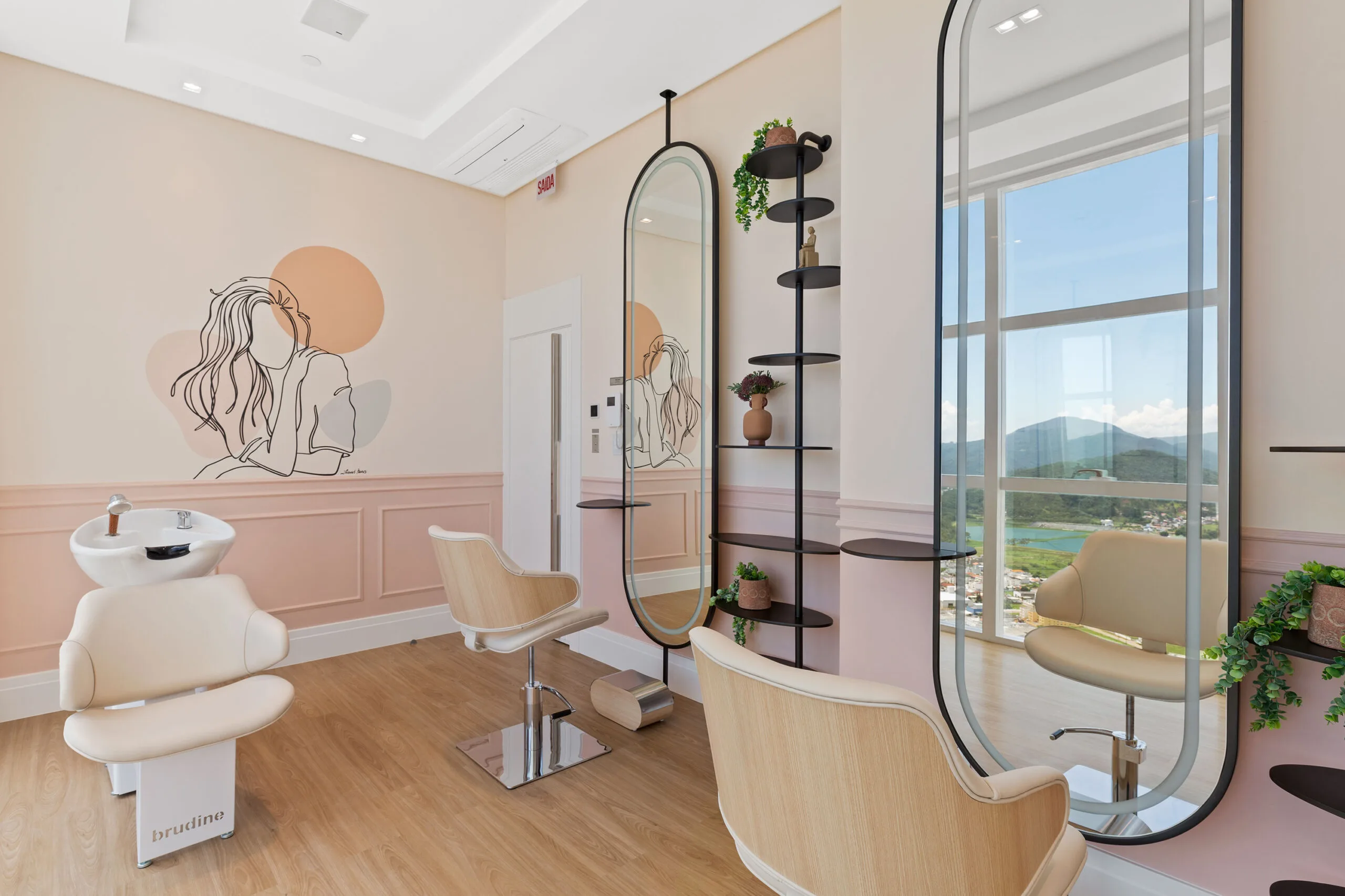 One Tower: Ultra-Luxury Apartment in Barra Sul