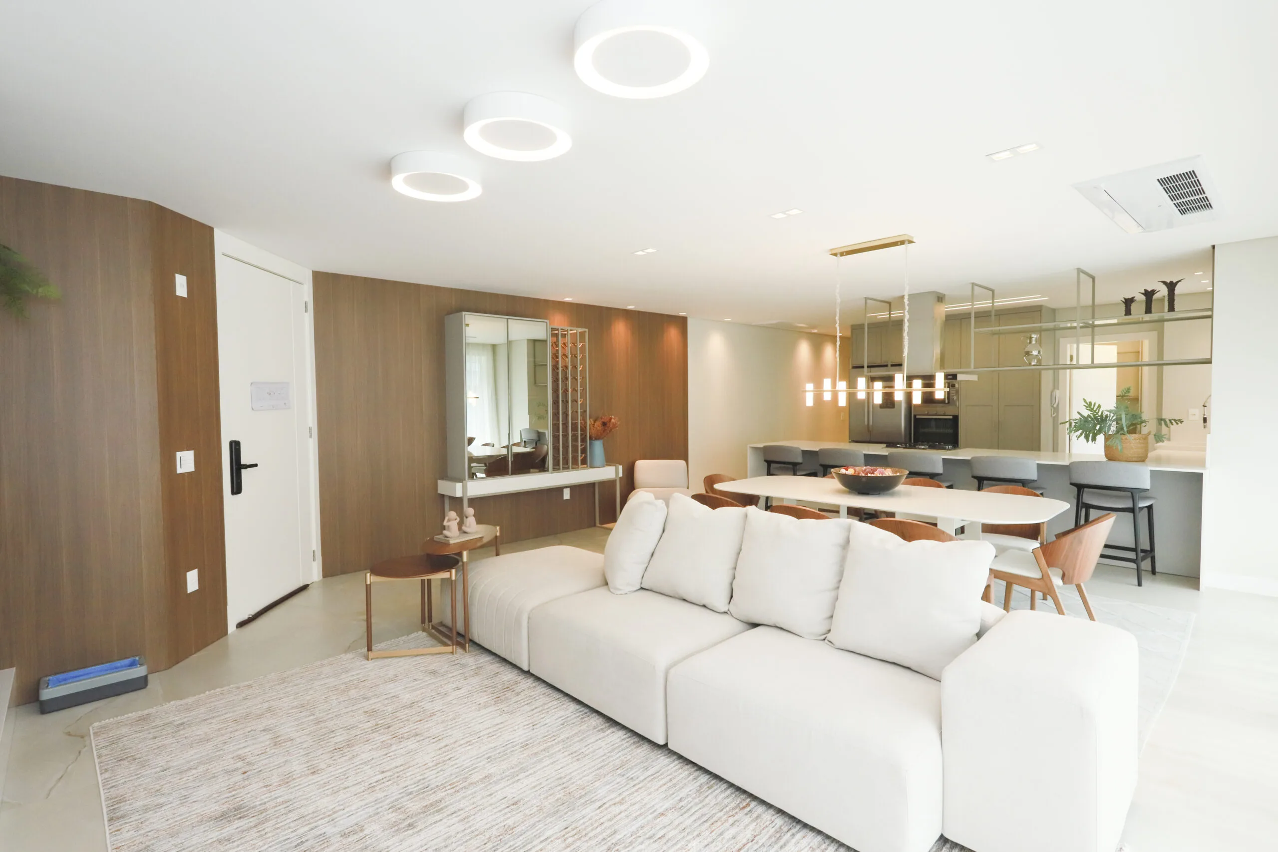 Le Blanc Residence: Luxury Apartment with Spa & Infinity Pool in Praia Brava