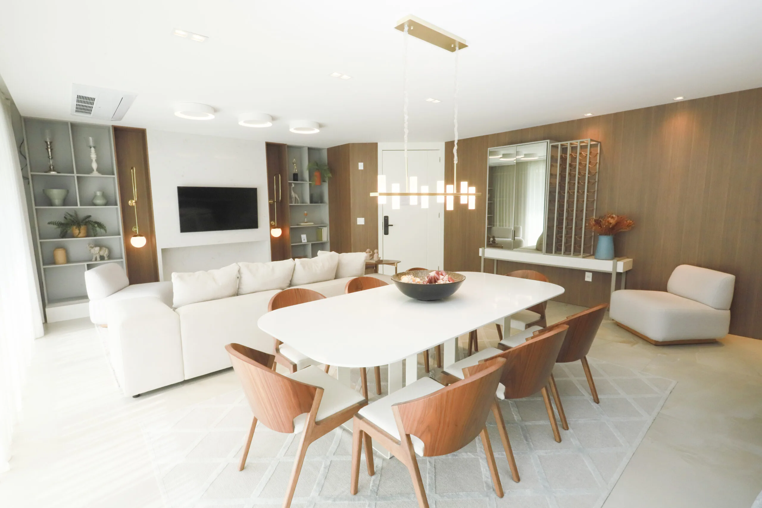 Le Blanc Residence: Luxury Apartment with Spa & Infinity Pool in Praia Brava