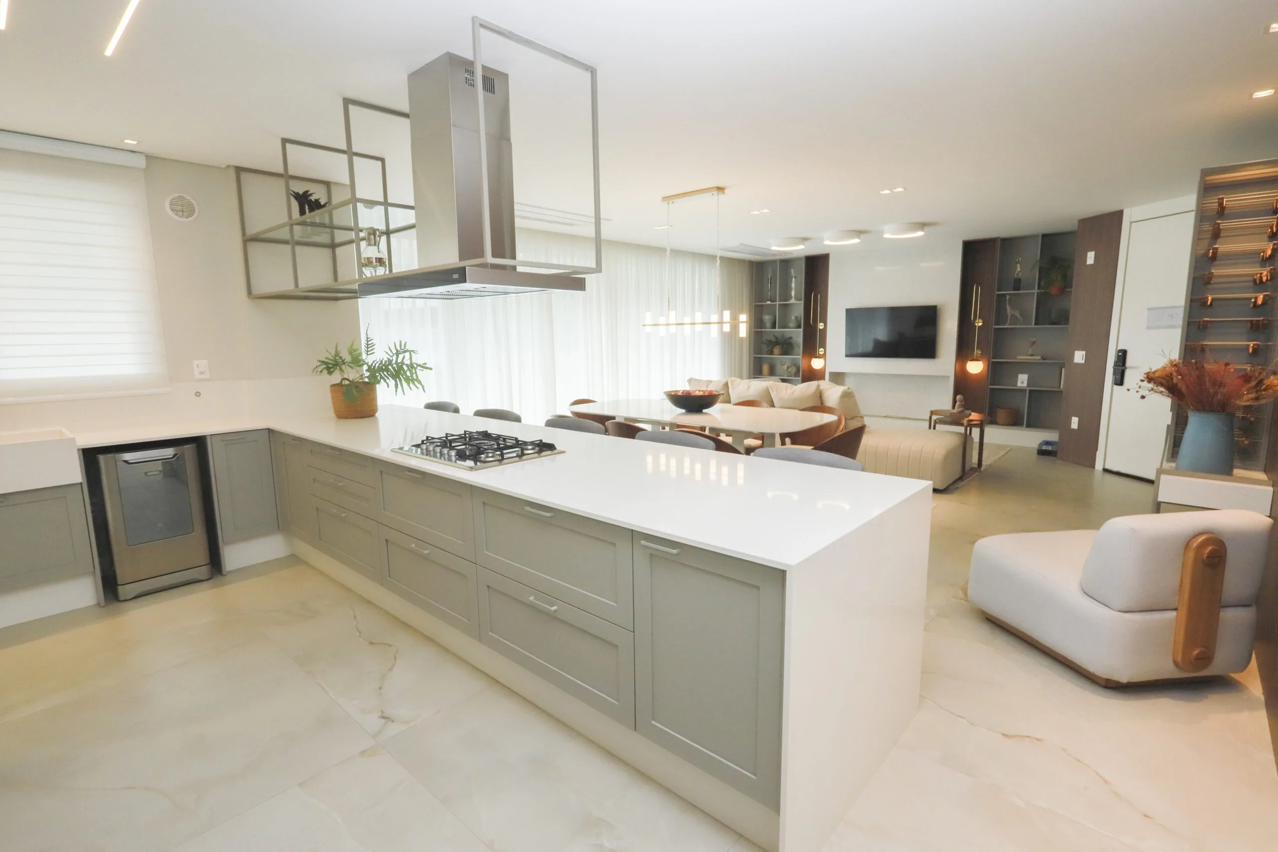 Le Blanc Residence: Luxury Apartment with Spa & Infinity Pool in Praia Brava