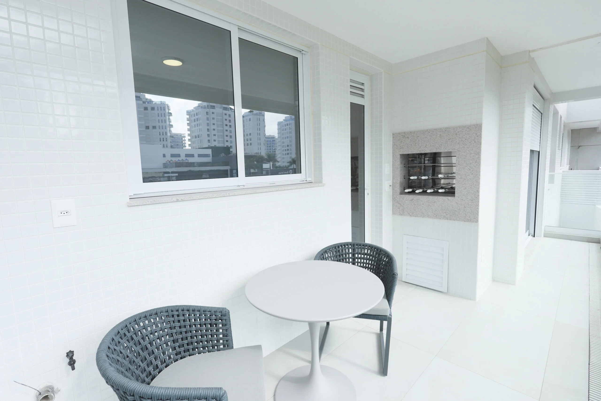 Le Blanc Residence: Luxury Apartment with Spa & Infinity Pool in Praia Brava