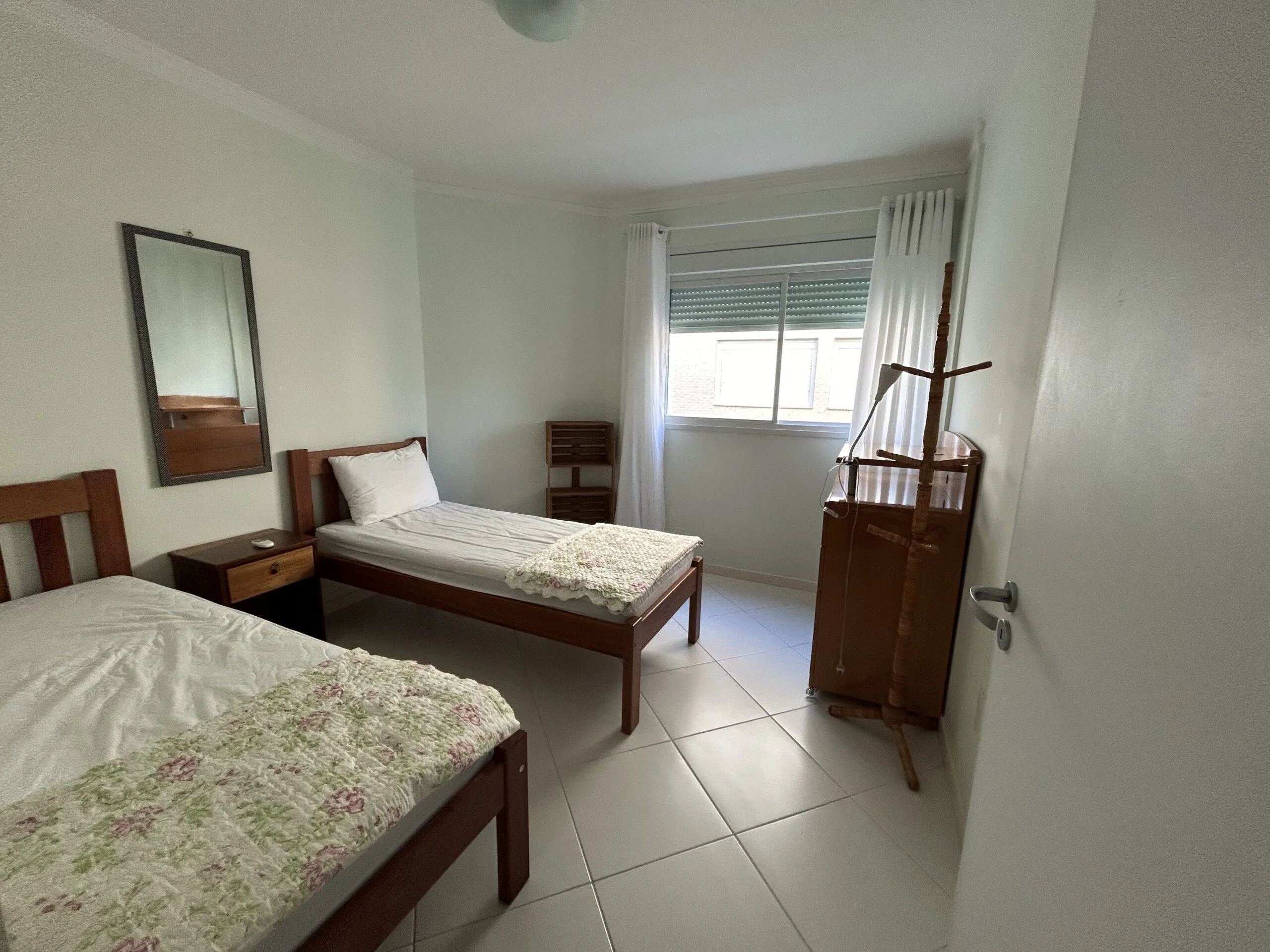 Costa Leste: Premium Residence in Florianópolis