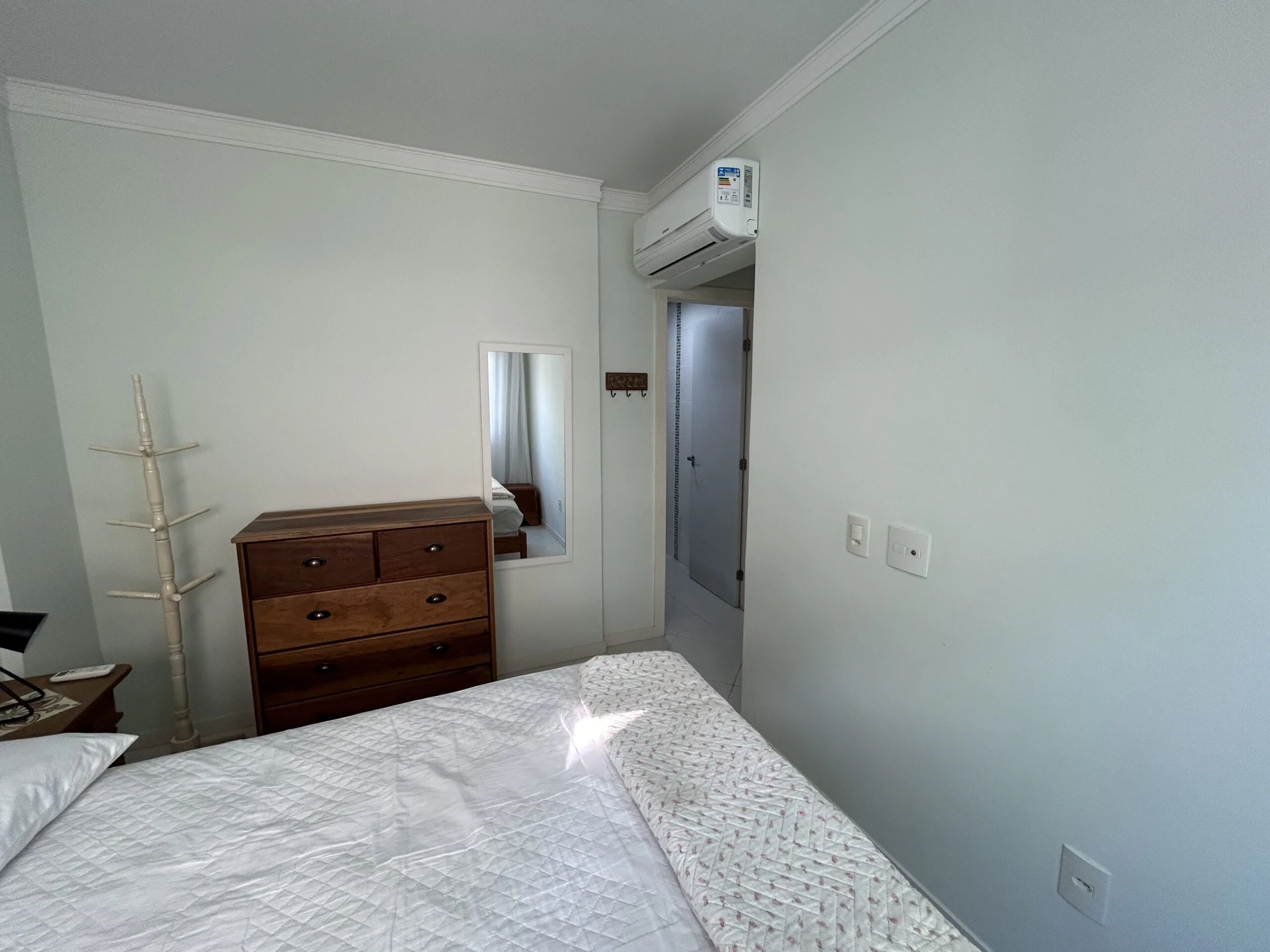 Costa Leste: Premium Residence in Florianópolis