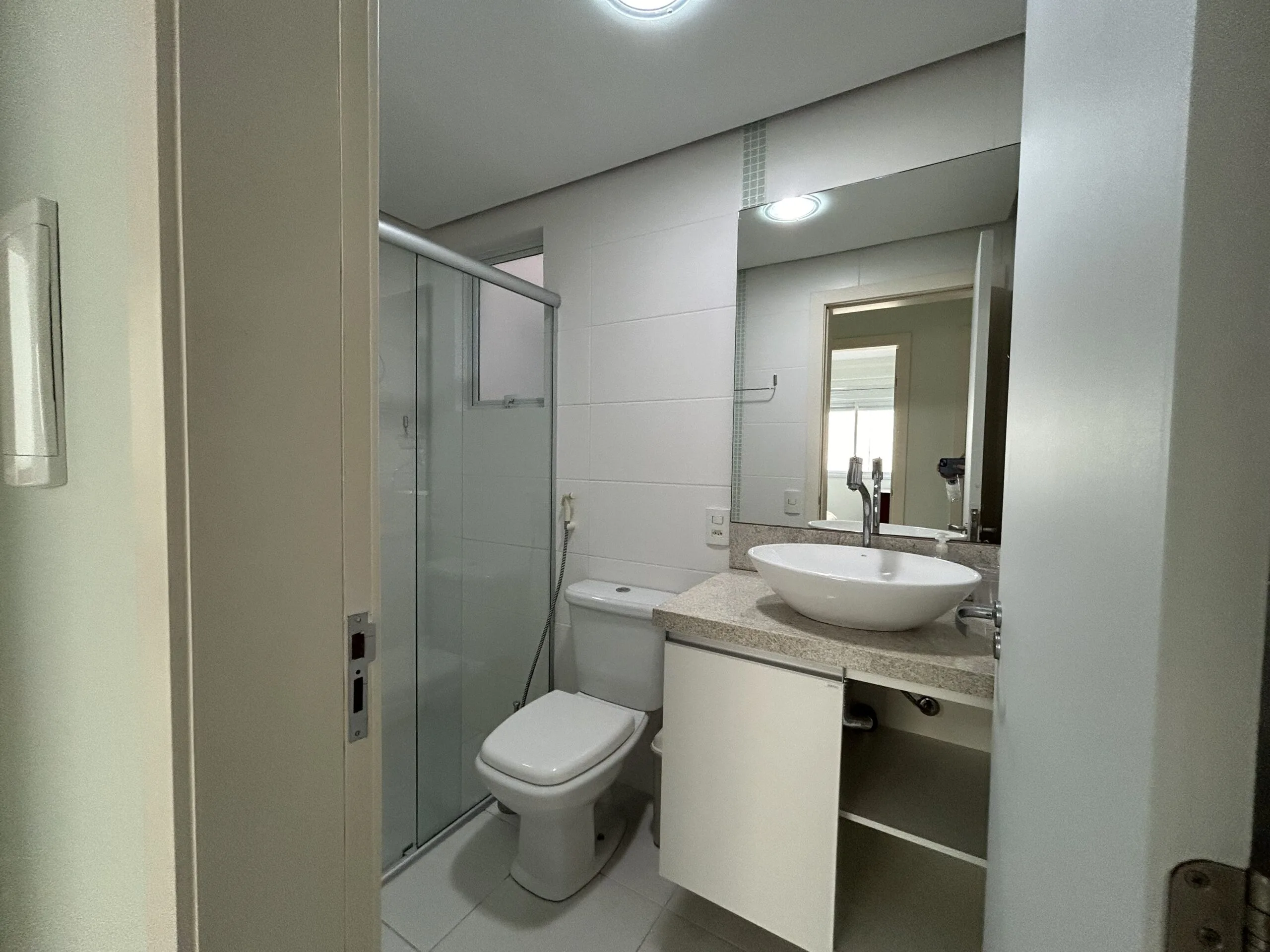 Costa Leste: Premium Residence in Florianópolis