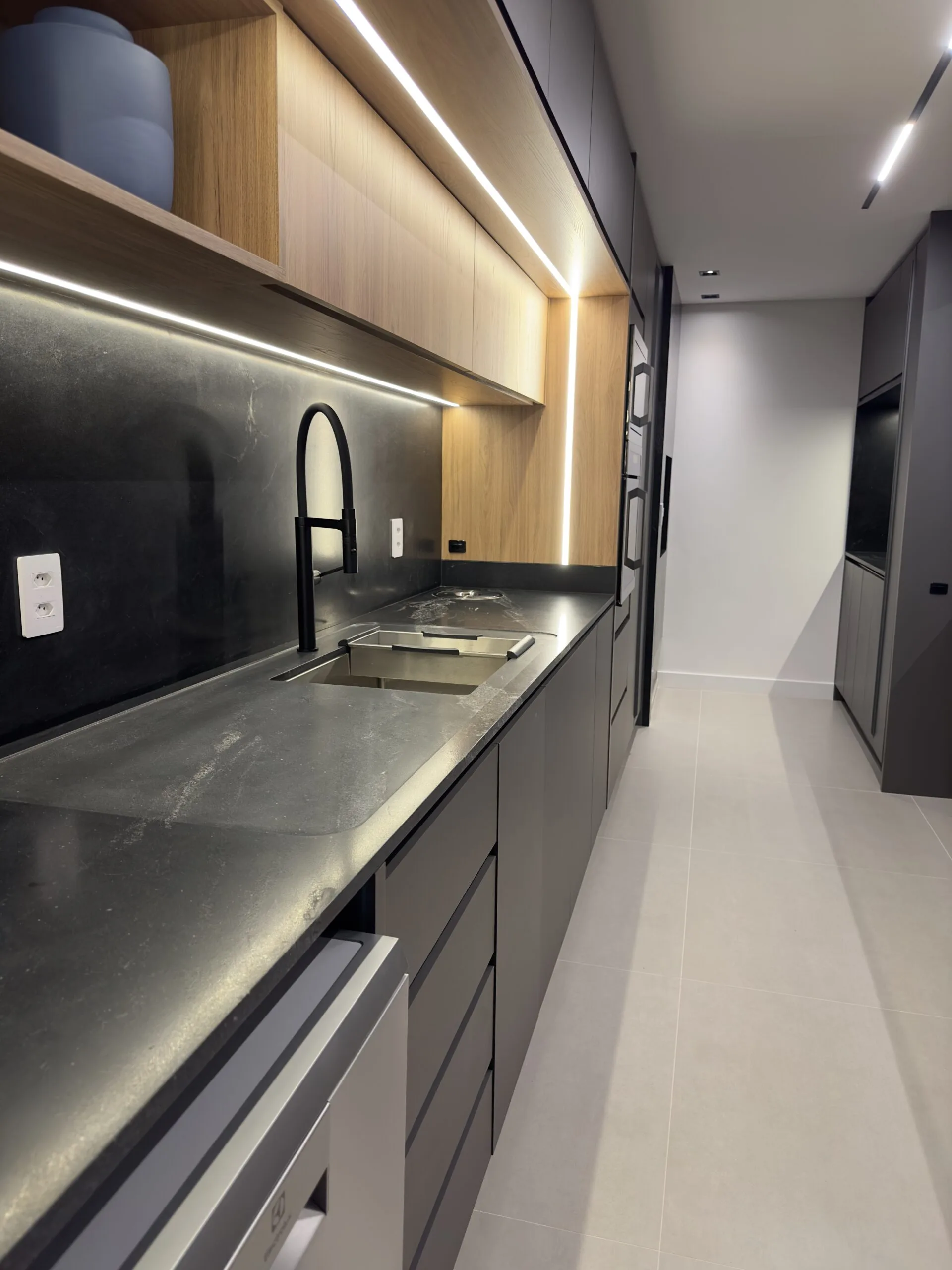 SOHO Jurerê: Luxury Apartment with Rooftop Terrace in Florianópolis