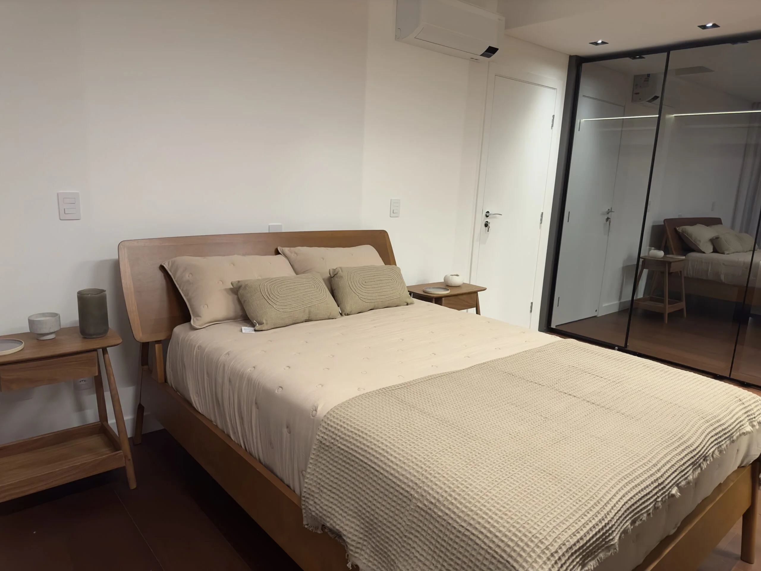 SOHO Jurerê: Luxury Apartment with Rooftop Terrace in Florianópolis