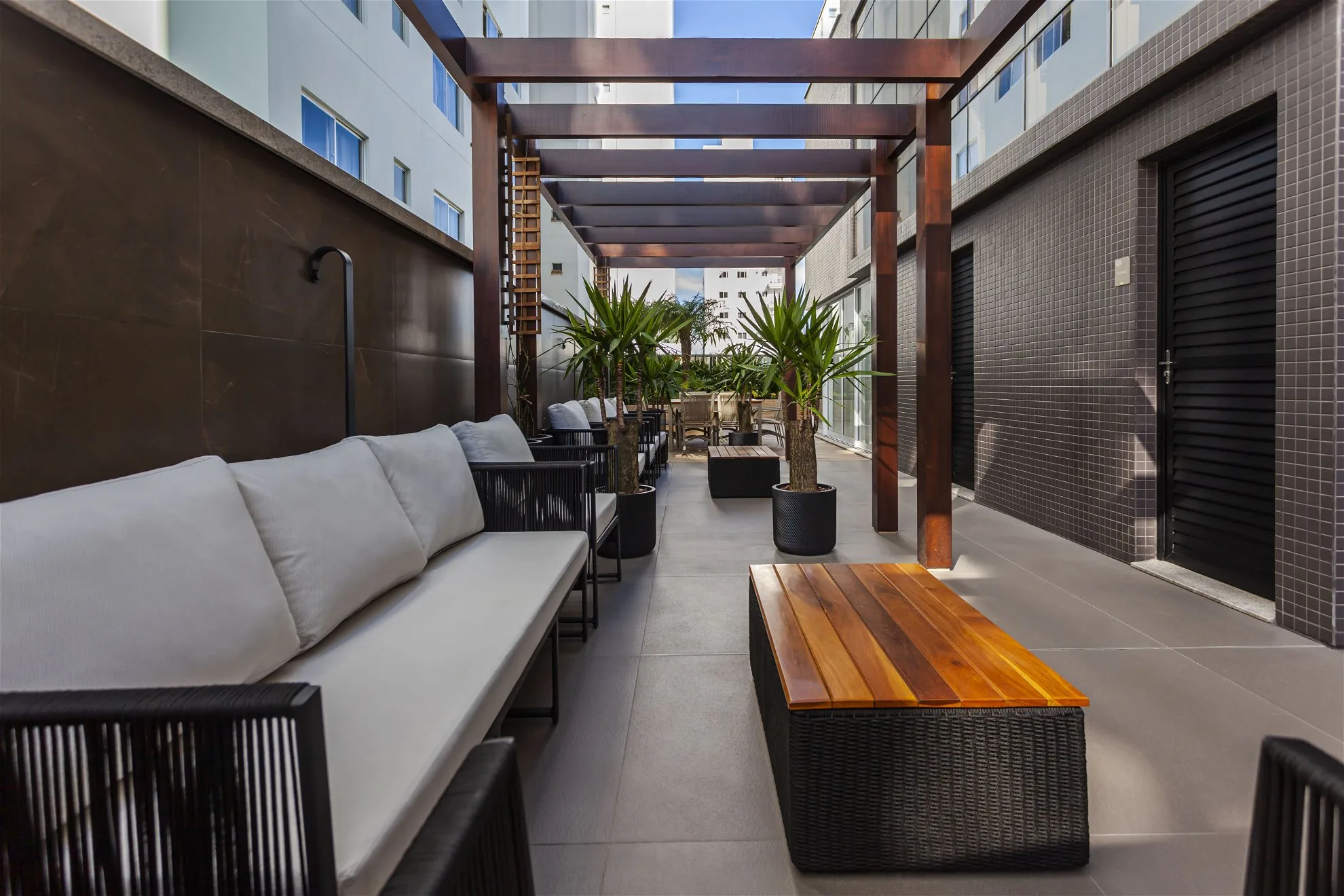 Ocean Breeze Residence: Luxury House with Sky Lounge in Centro