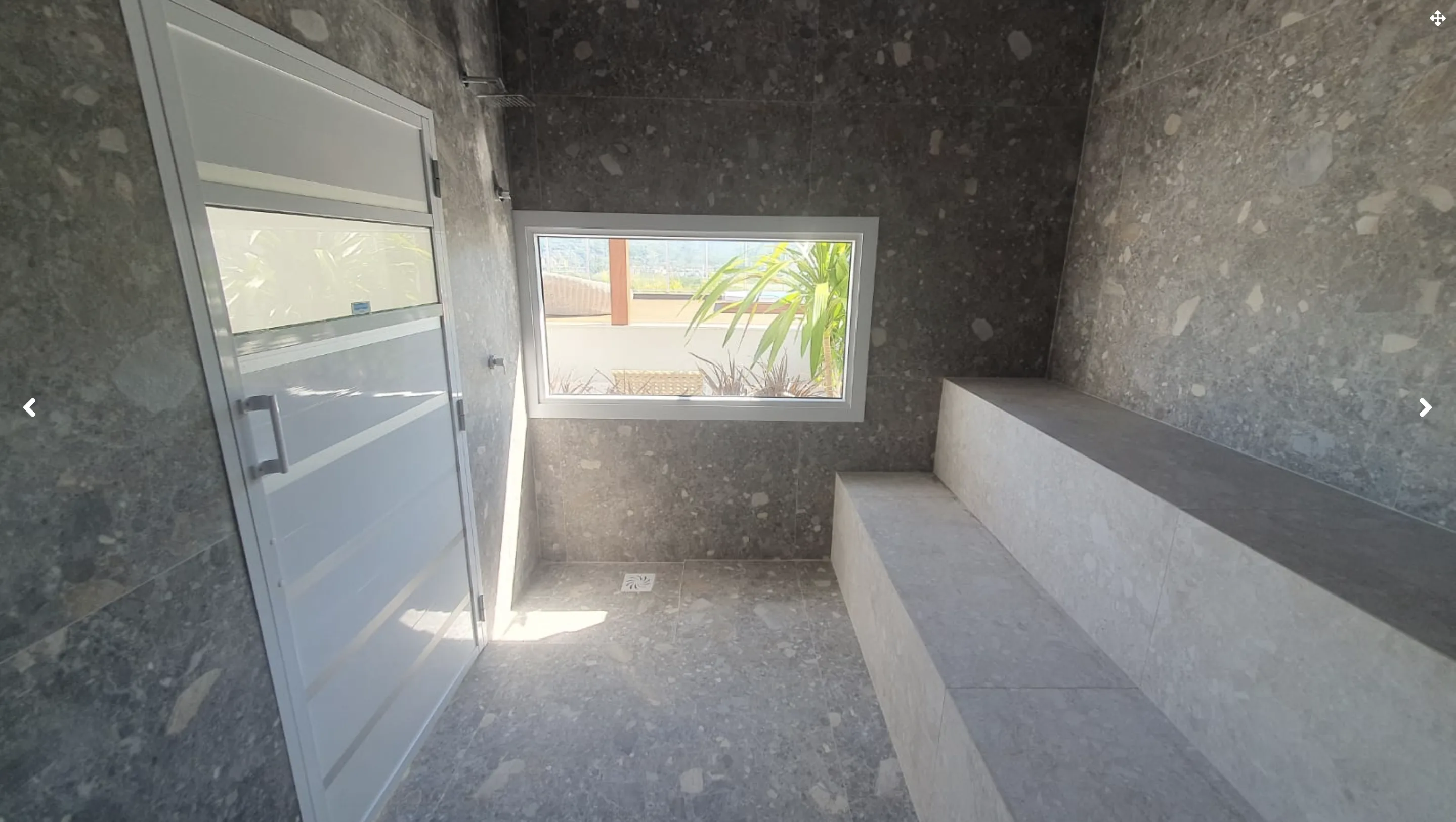 Infiniti Home View: Premium Residence with Rooftop Leisure in João Paulo