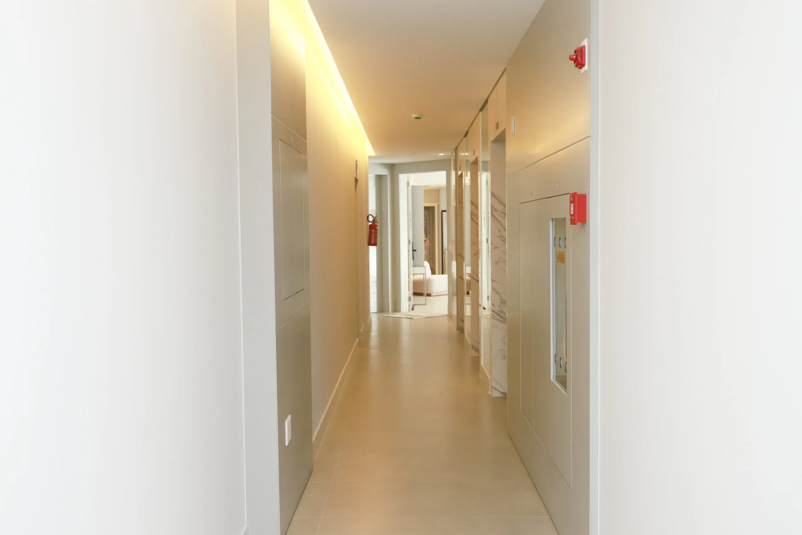 Le Blanc Residence: Luxury Apartment with Spa & Infinity Pool in Praia Brava