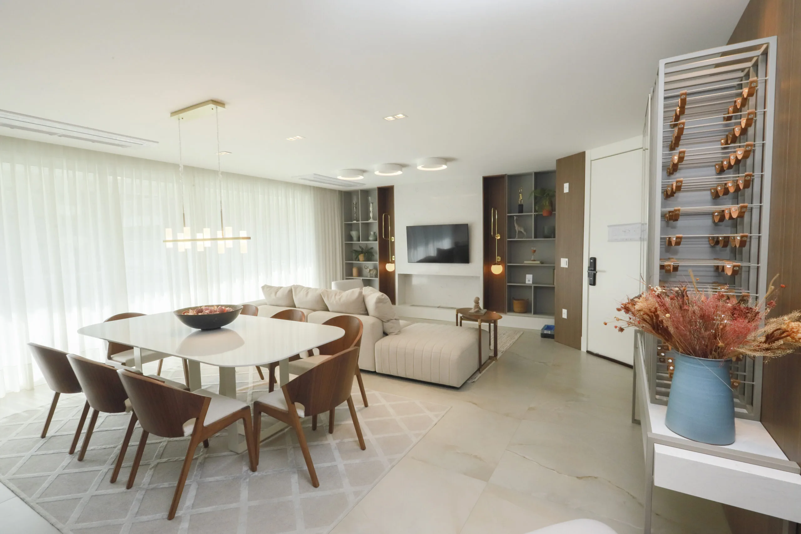 Le Blanc Residence: Luxury Apartment with Spa & Infinity Pool in Praia Brava