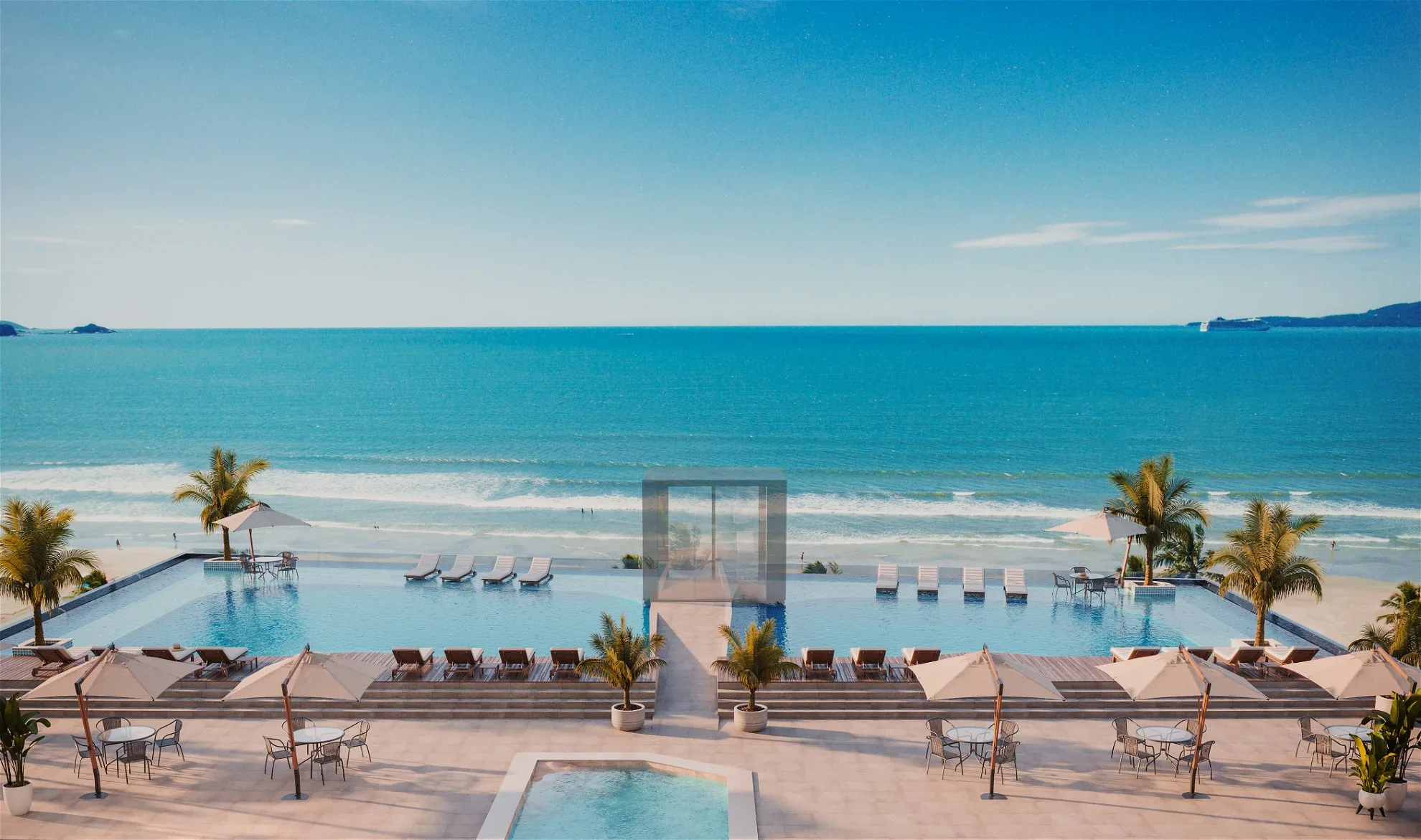 Enseada Residence: Ultra-Luxury Beachfront apartments in Meia Praia
