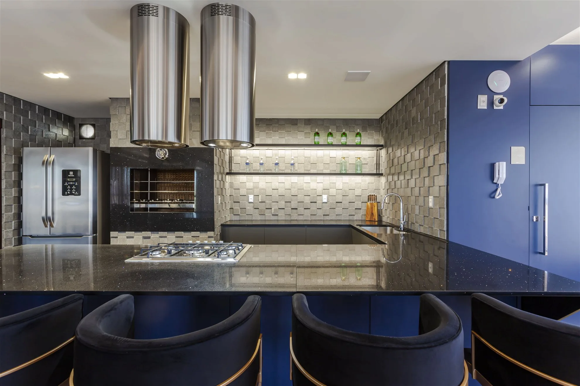 Ocean Breeze Residence: Luxury House with Sky Lounge in Centro