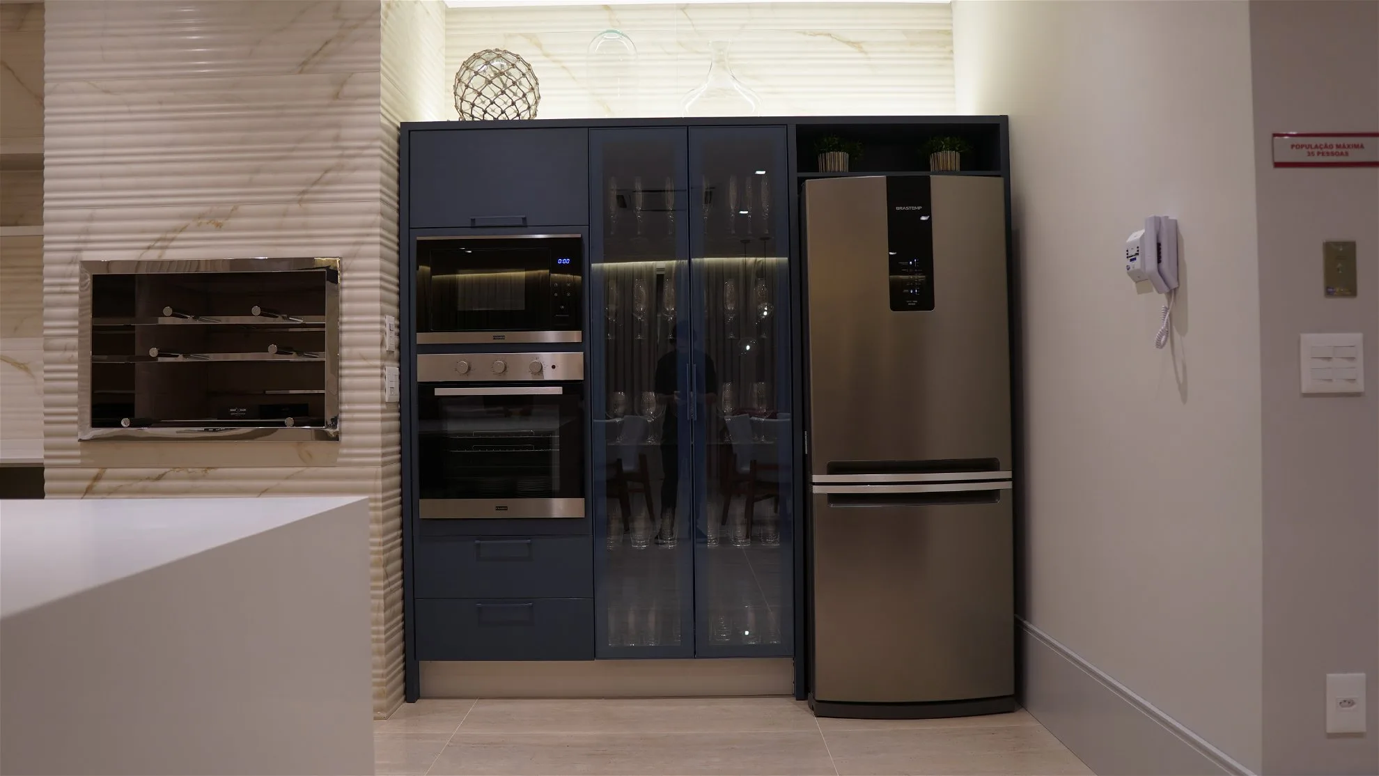 Le Blanc Residence: Luxury Apartment with Spa & Infinity Pool in Praia Brava