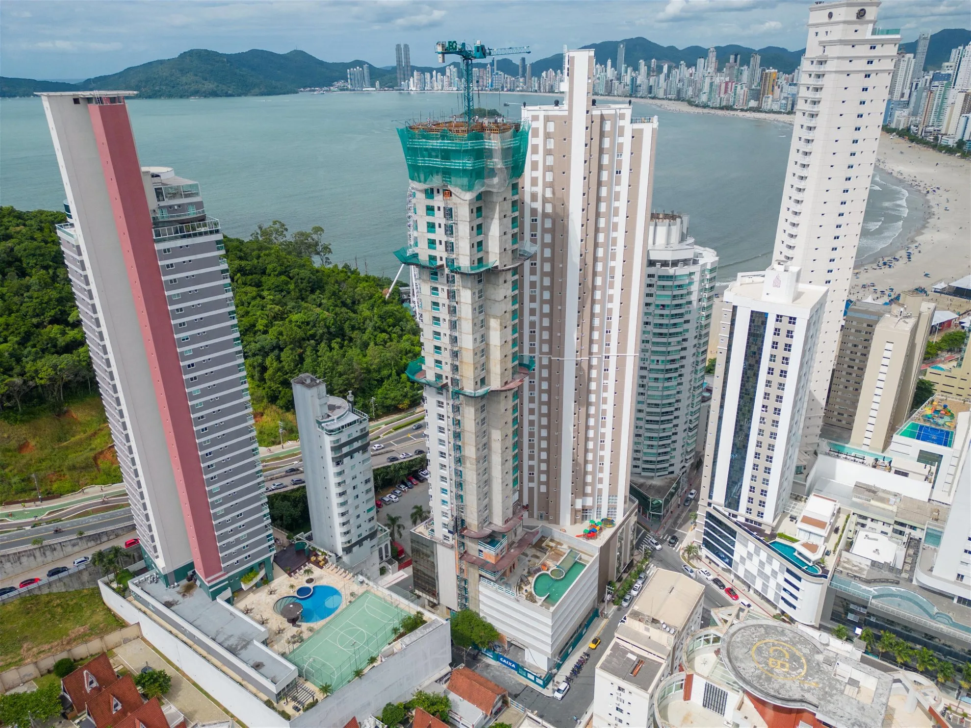 Blue Coast Tower: Ultra-Luxuriöse Residenz in Barra Norte