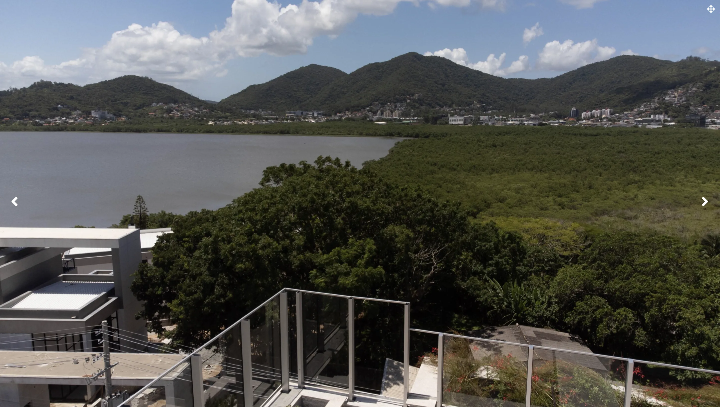 Infiniti Home View: Premium Residence with Rooftop Leisure in João Paulo