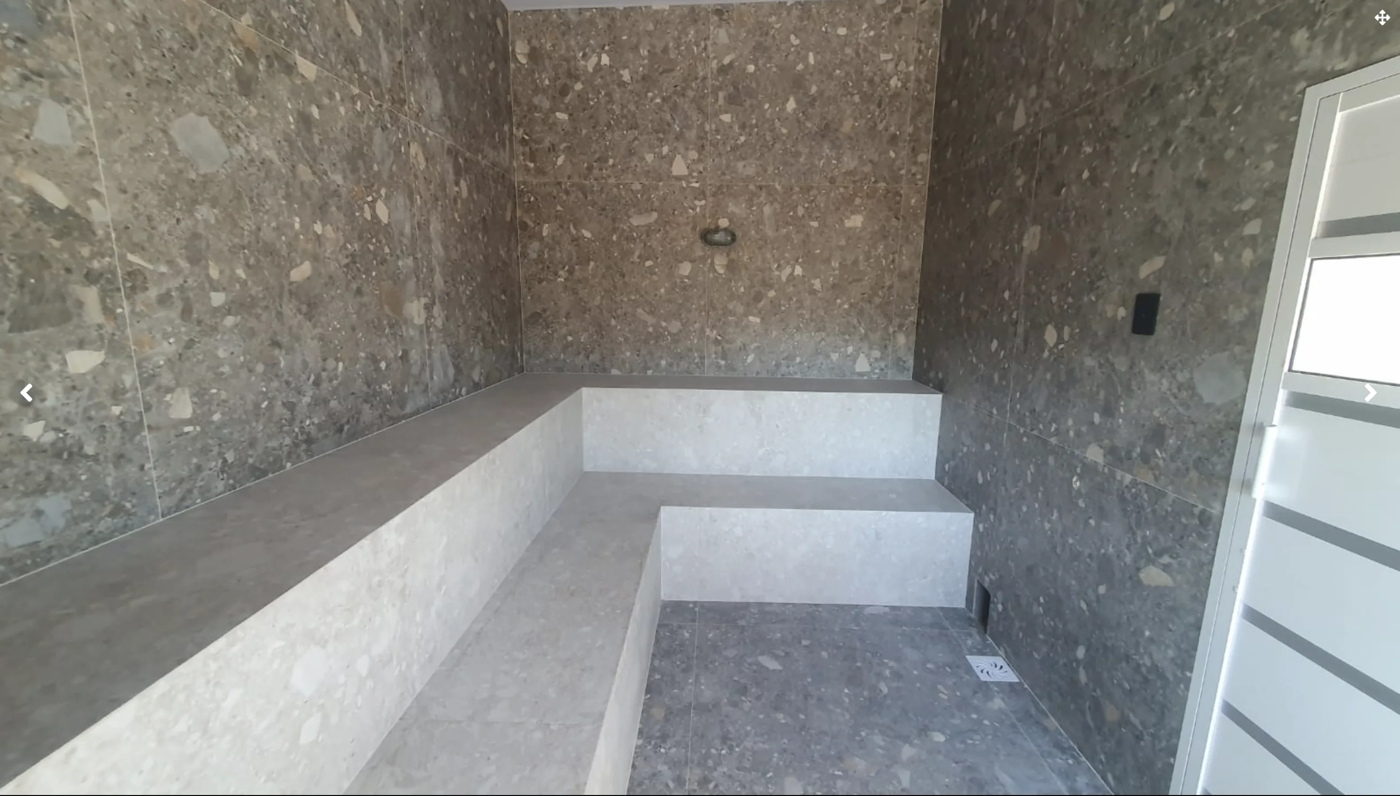 Infiniti Home View: Premium Residence with Rooftop Leisure in João Paulo