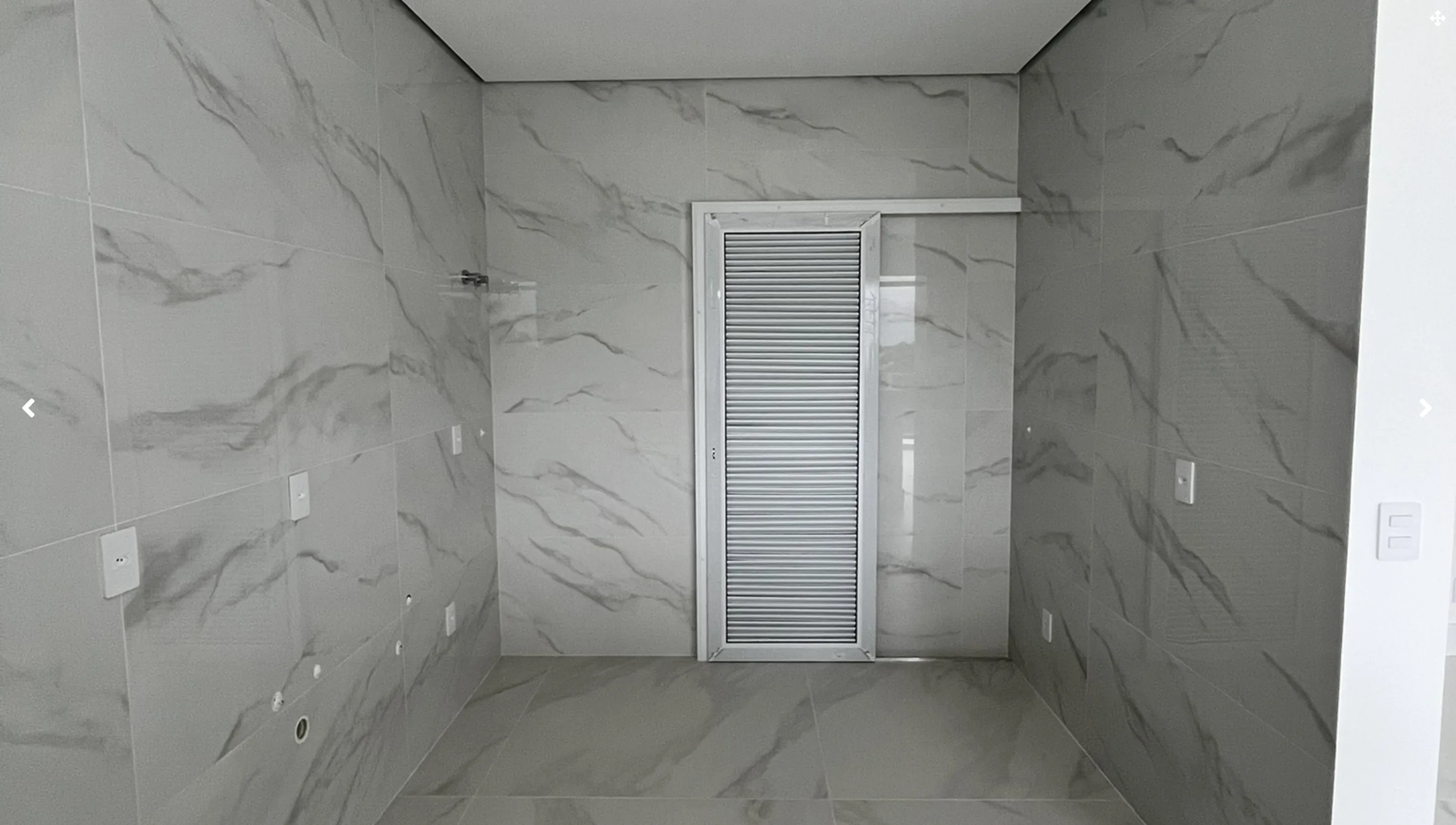 Infiniti Home View: Premium Residence with Rooftop Leisure in João Paulo