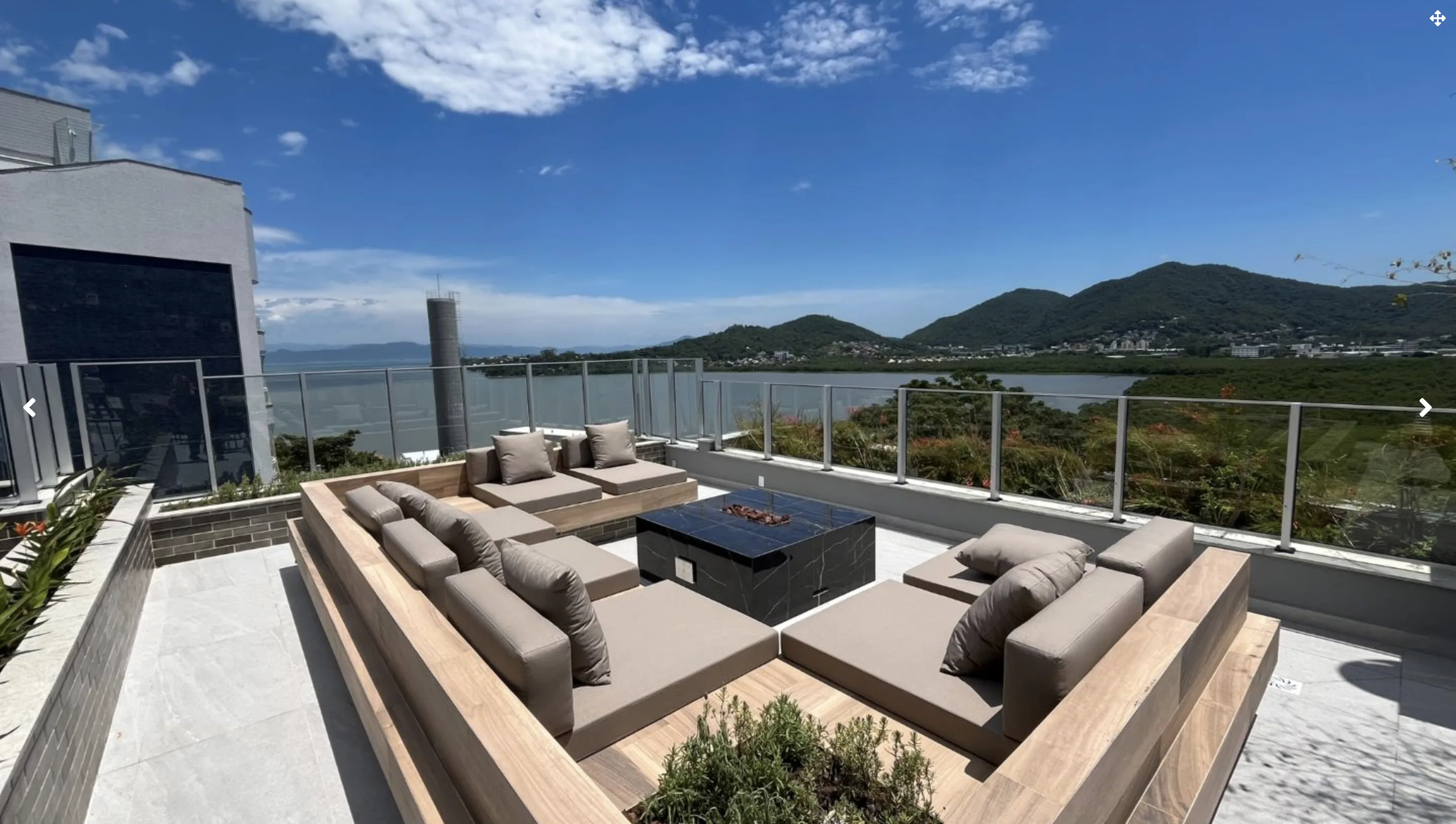 Infiniti Home View: Premium Residence with Rooftop Leisure in João Paulo