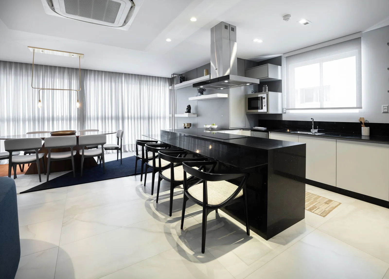 Ocean Breeze Residence: Luxury House with Sky Lounge in Centro