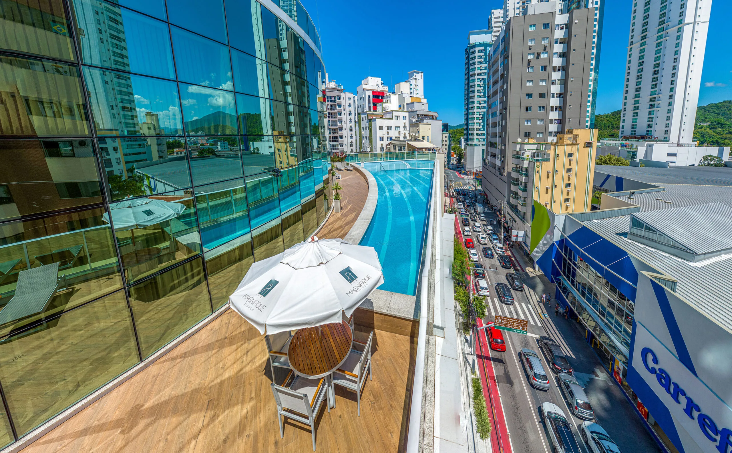 Magnifique Tower: Luxury Apartment in Centro