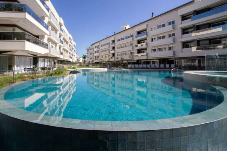 Città Life Residence: Ultra-Luxury Villa with Resort-Style Amenities in Jurerê Internacional — Jurerê Internacional, Florianópolis