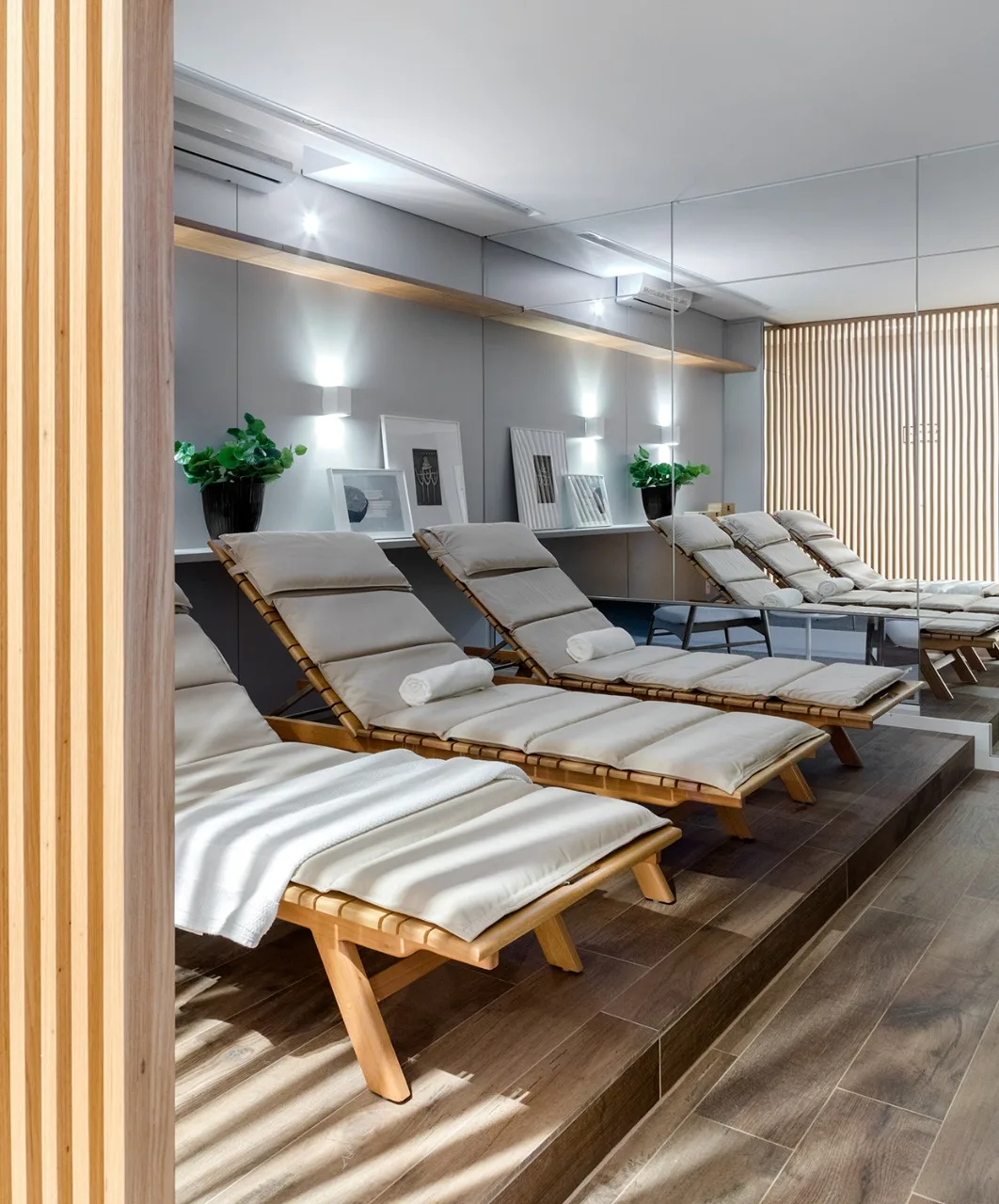 Città Life Residence: Ultra-Luxury Villa with Resort-Style Amenities in Jurerê Internacional