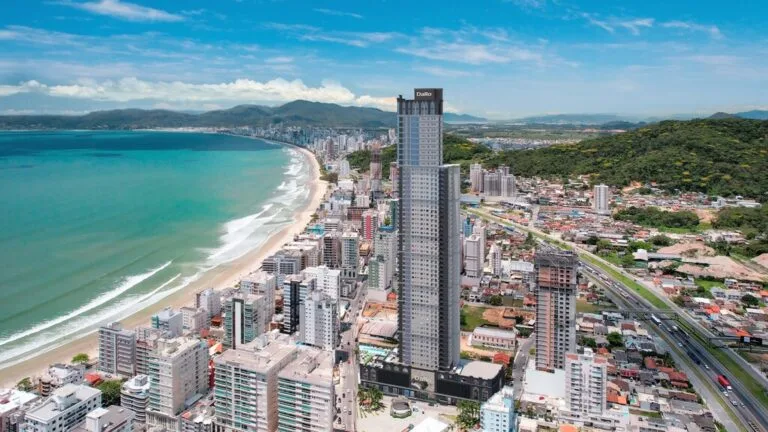 Sweden Development: Luxury Penthouse in Centro — Centro, Itapema