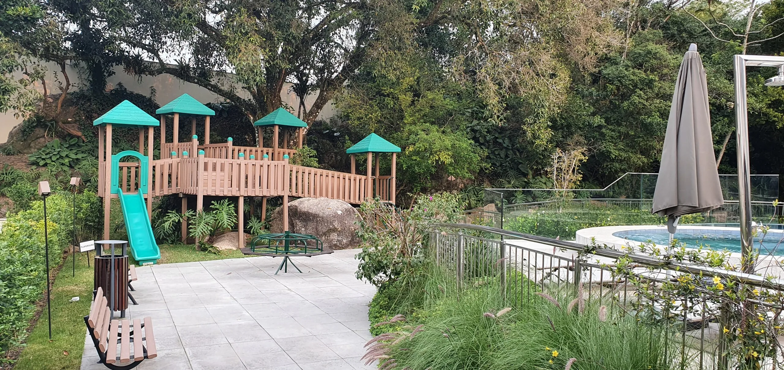 Città Life Residence: Ultra-Luxury Villa with Resort-Style Amenities in Jurerê Internacional