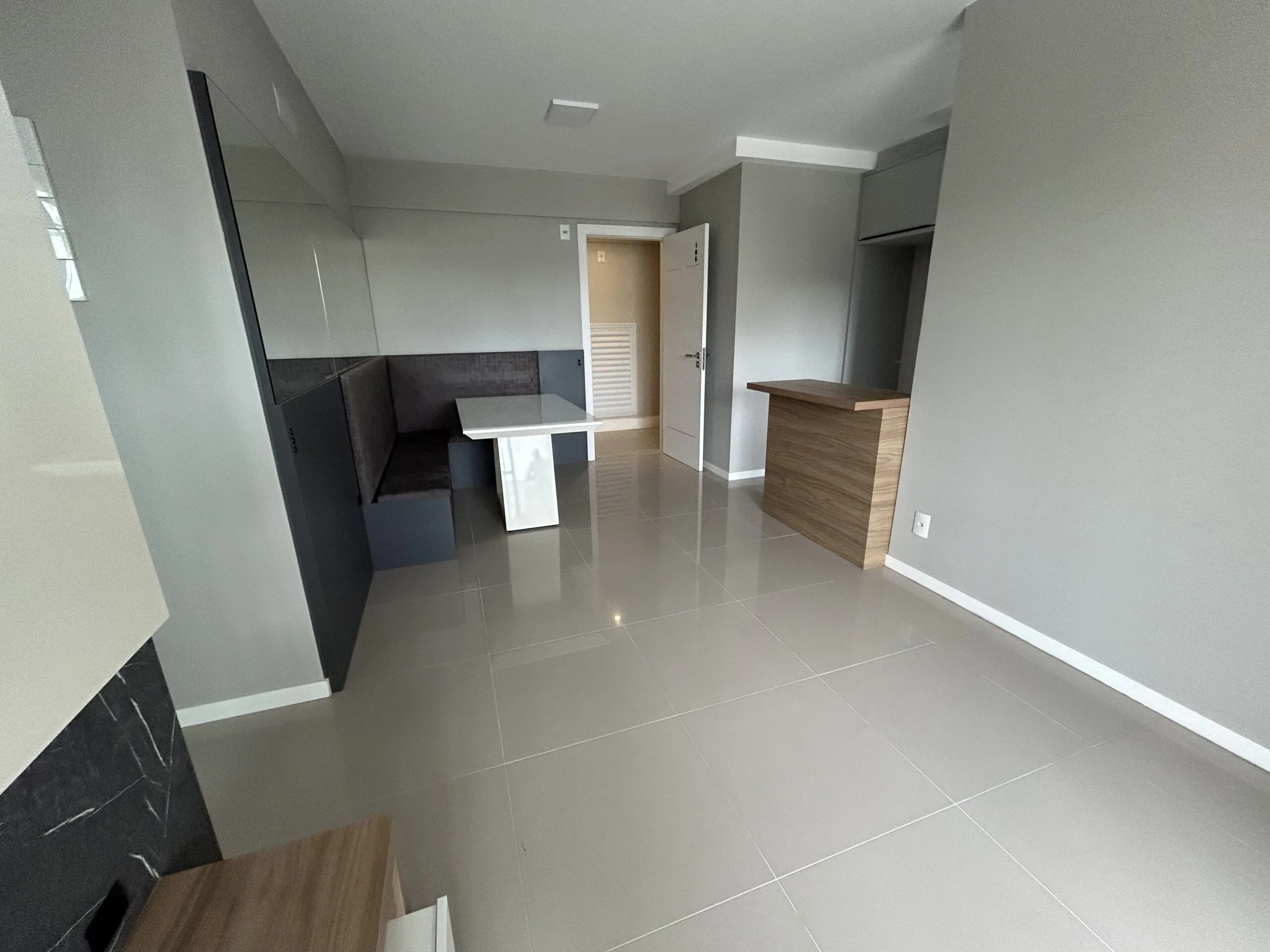 Residencial Inês de Castro: Premium House with Private Garden in Trindade