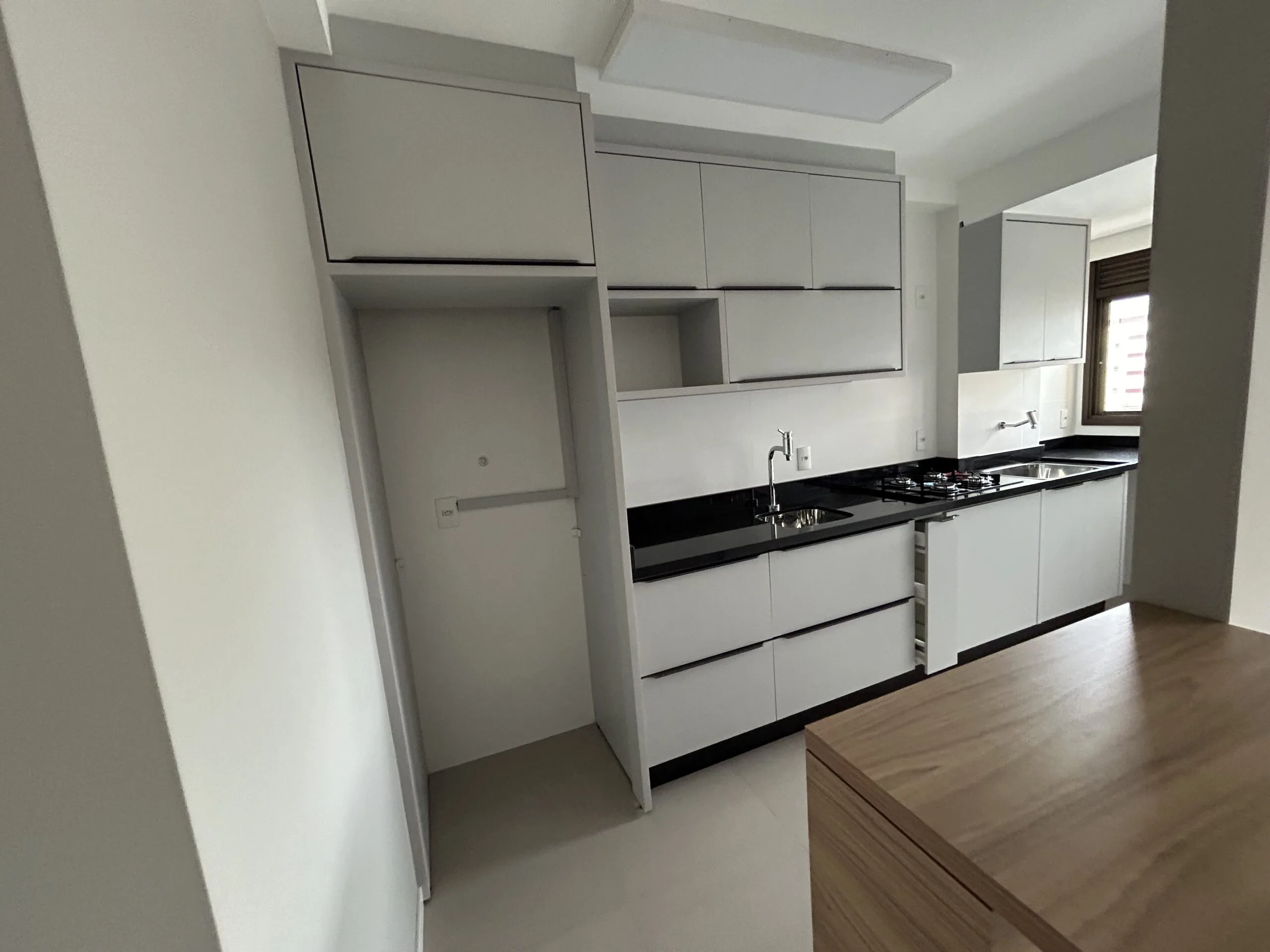 Residencial Inês de Castro: Premium House with Private Garden in Trindade