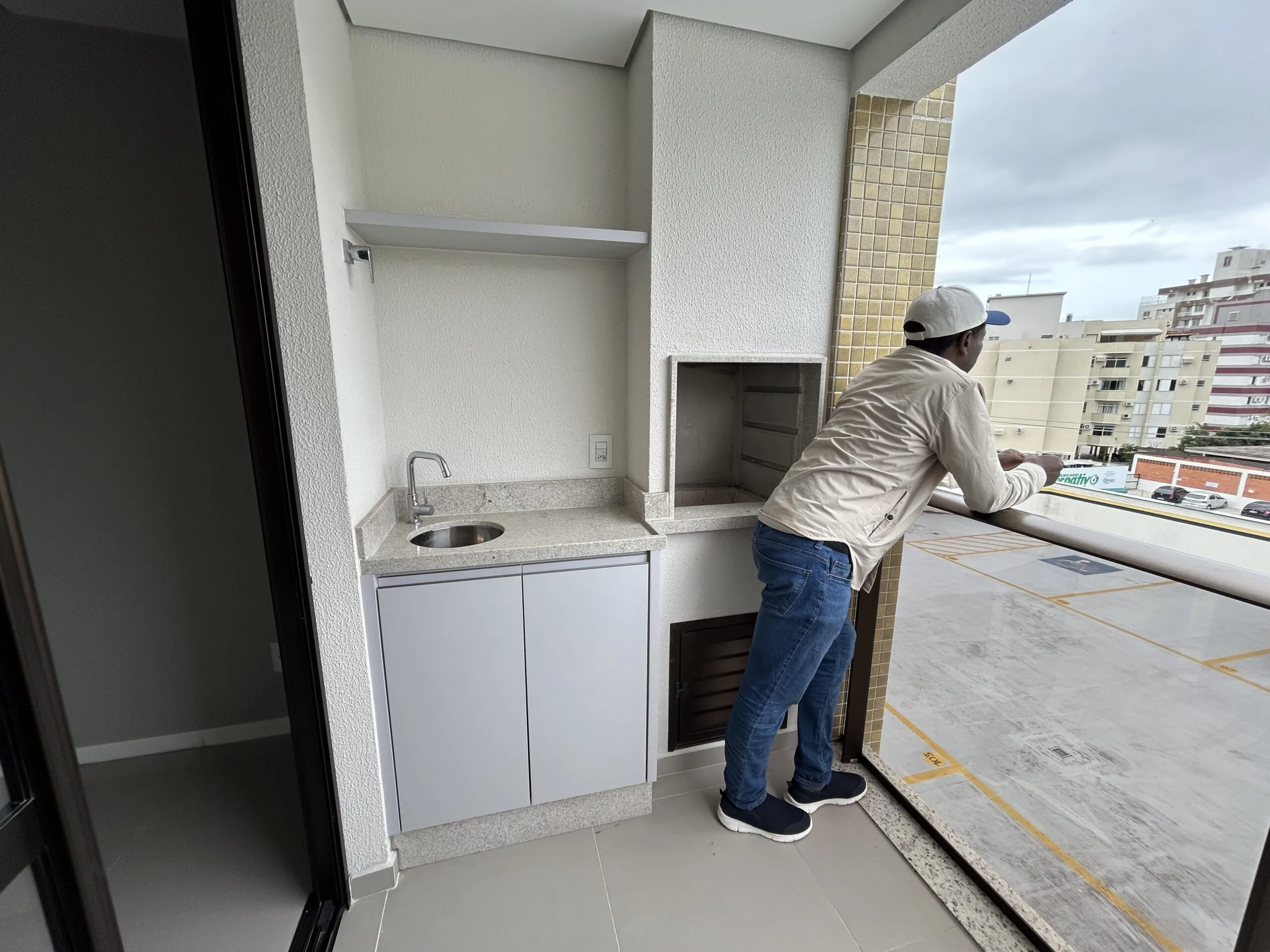 Residencial Inês de Castro: Premium House with Private Garden in Trindade