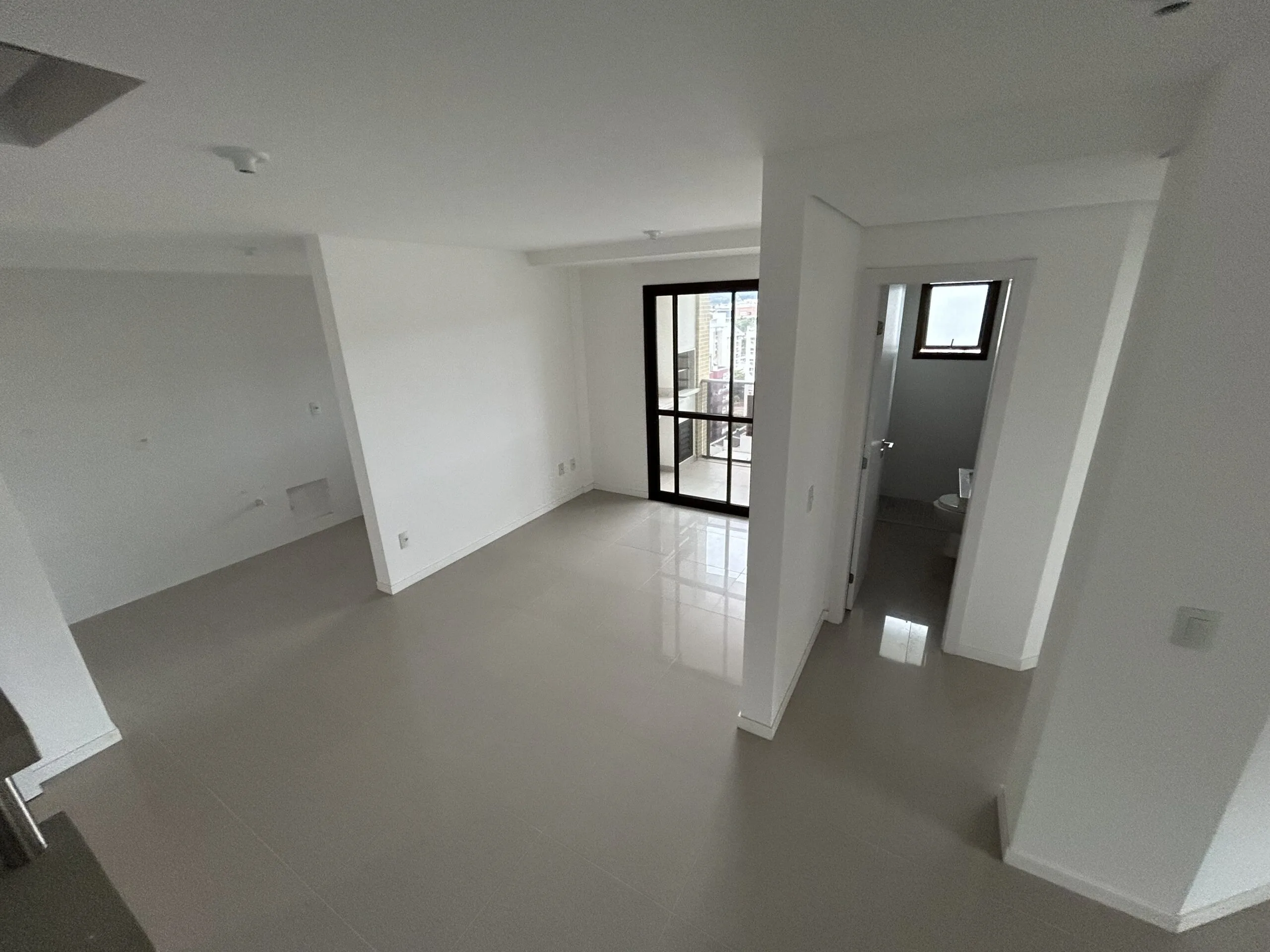 Residencial Inês de Castro: Premium House with Private Garden in Trindade