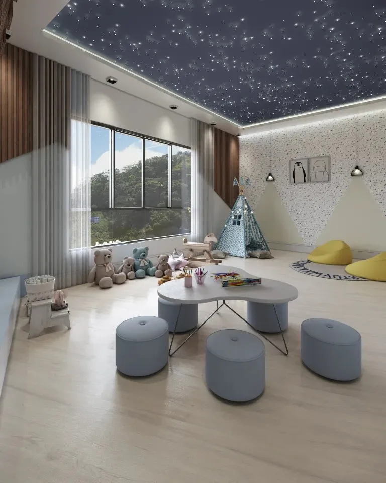 Strait Tower: Luxury Penthouse with Oceanfront Access in Centro