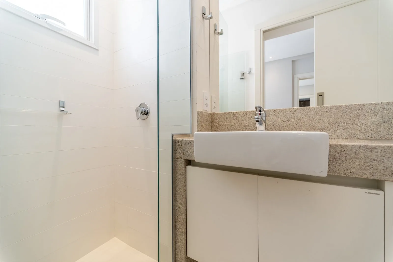 Ibiza Tower: Oceanfront Residence with Private Spa in Avenida Atlântica