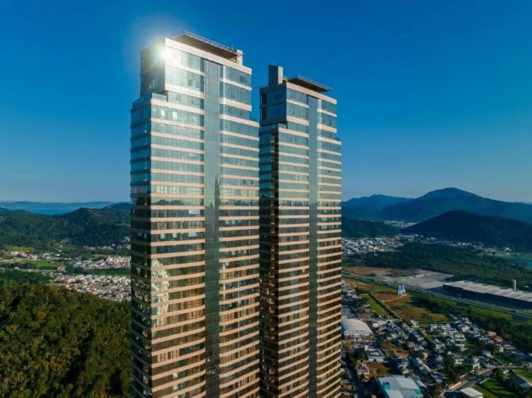 Yachthouse by Pininfarina: Ultra-Luxury Residence in Avenida Atlântica — Avenida Atlântica, Balneário Camboriú