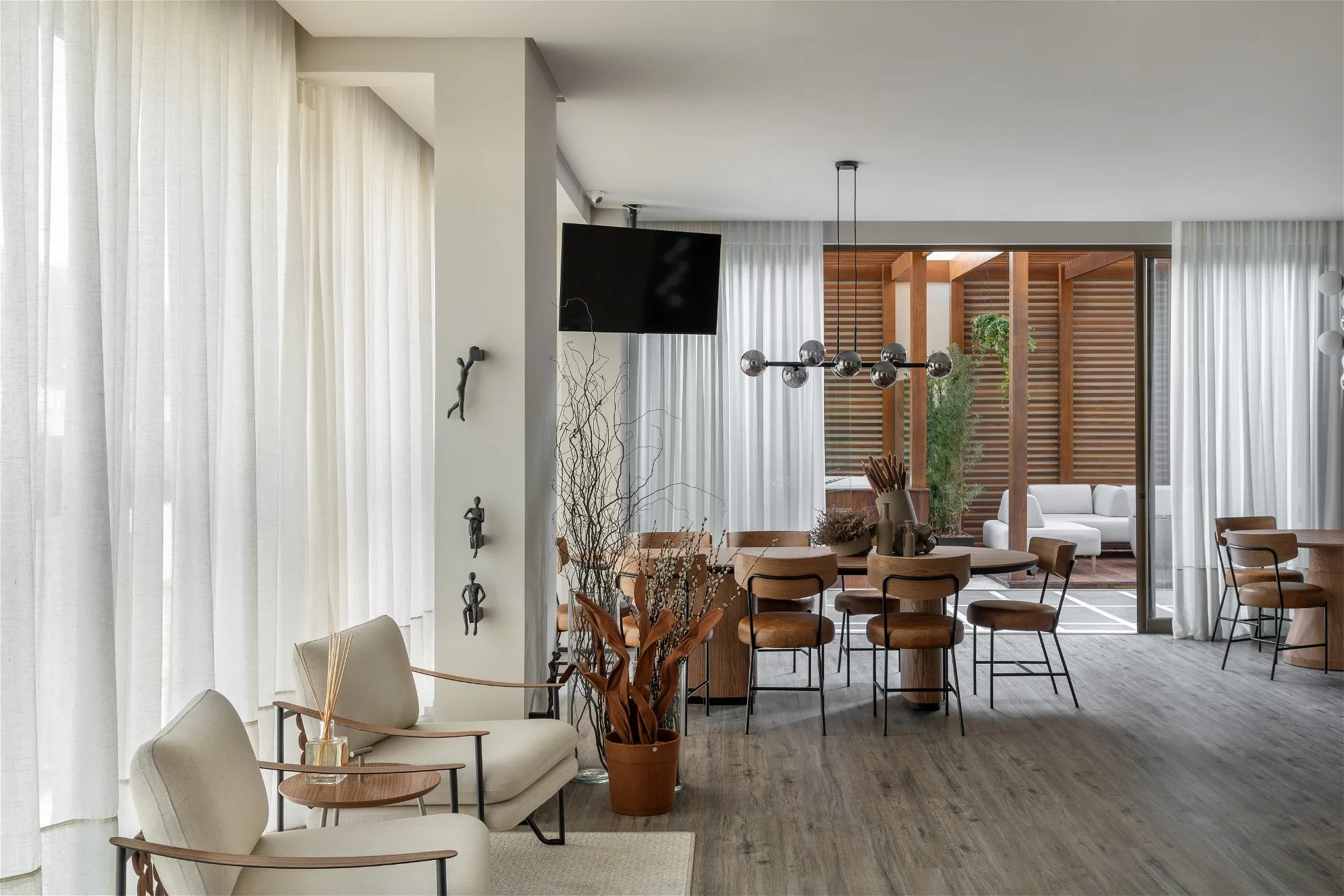 Admirá by Arrka: Luxury Duplex with Rooftop Resort in Balneário Camboriú