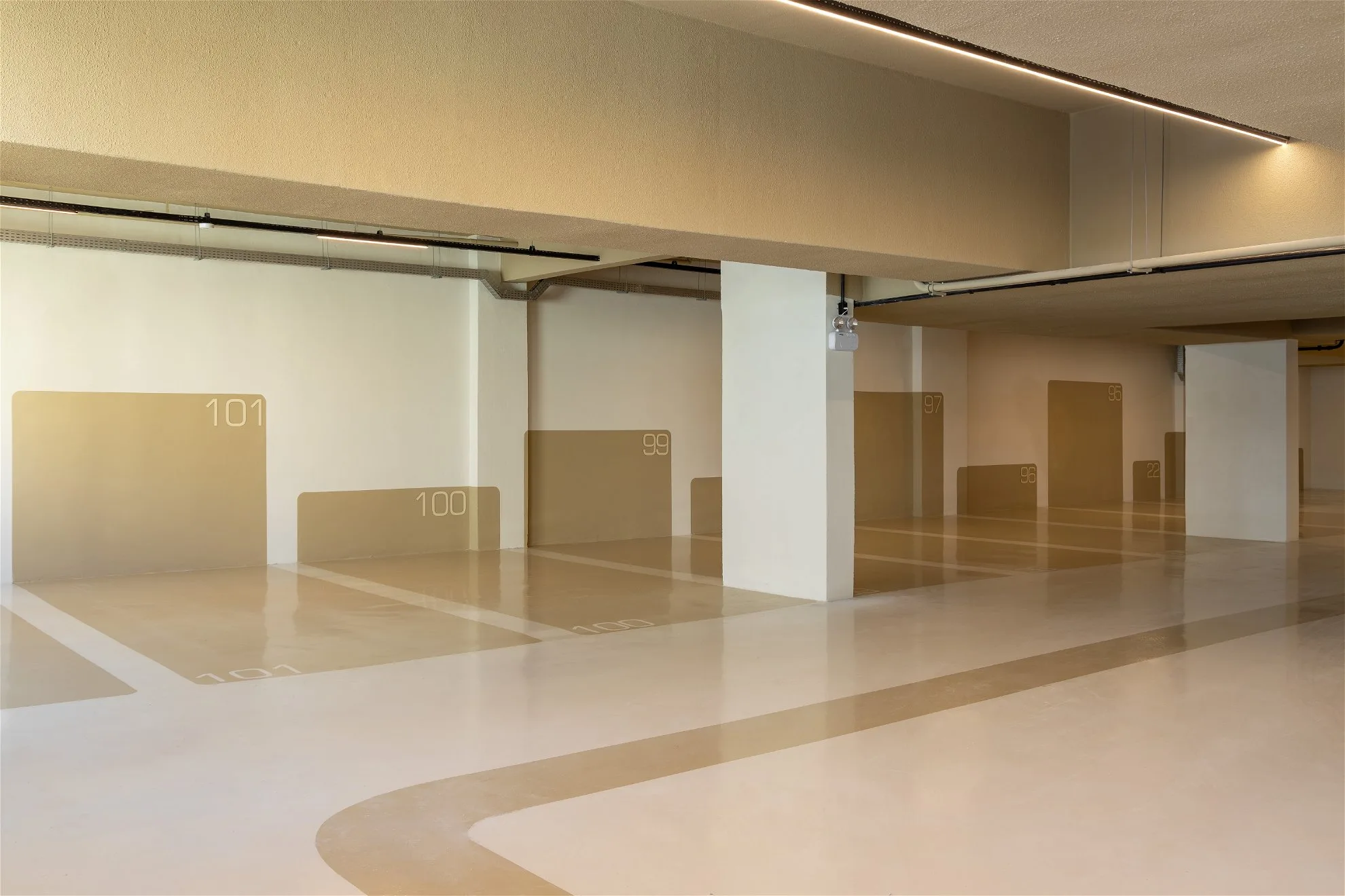 Admirá by Arrka: Luxury Duplex with Rooftop Resort in Balneário Camboriú