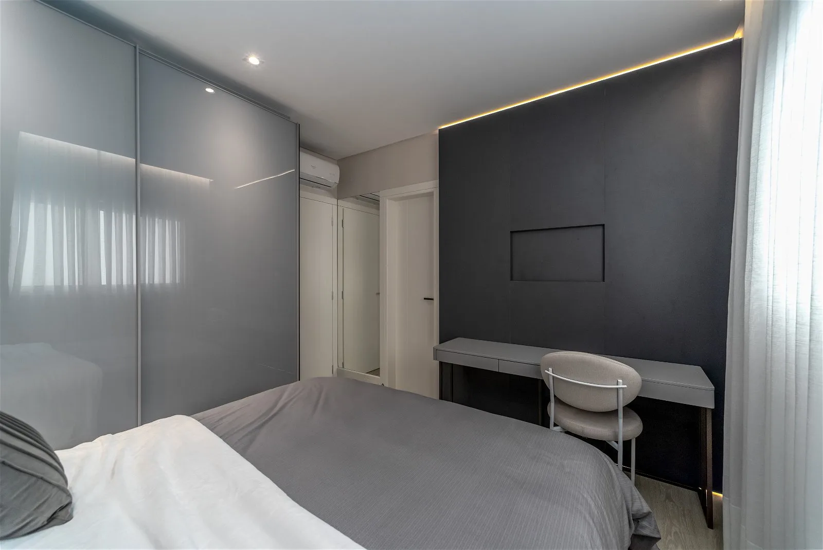 Ibiza Tower: Oceanfront Residence with Private Spa in Avenida Atlântica