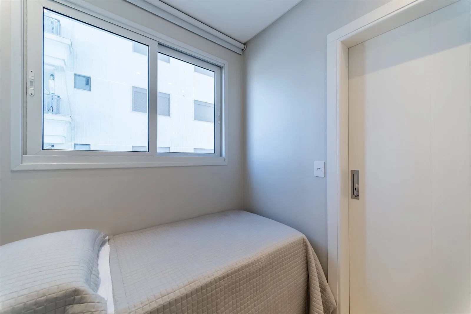 Ibiza Tower: Oceanfront Residence with Private Spa in Avenida Atlântica