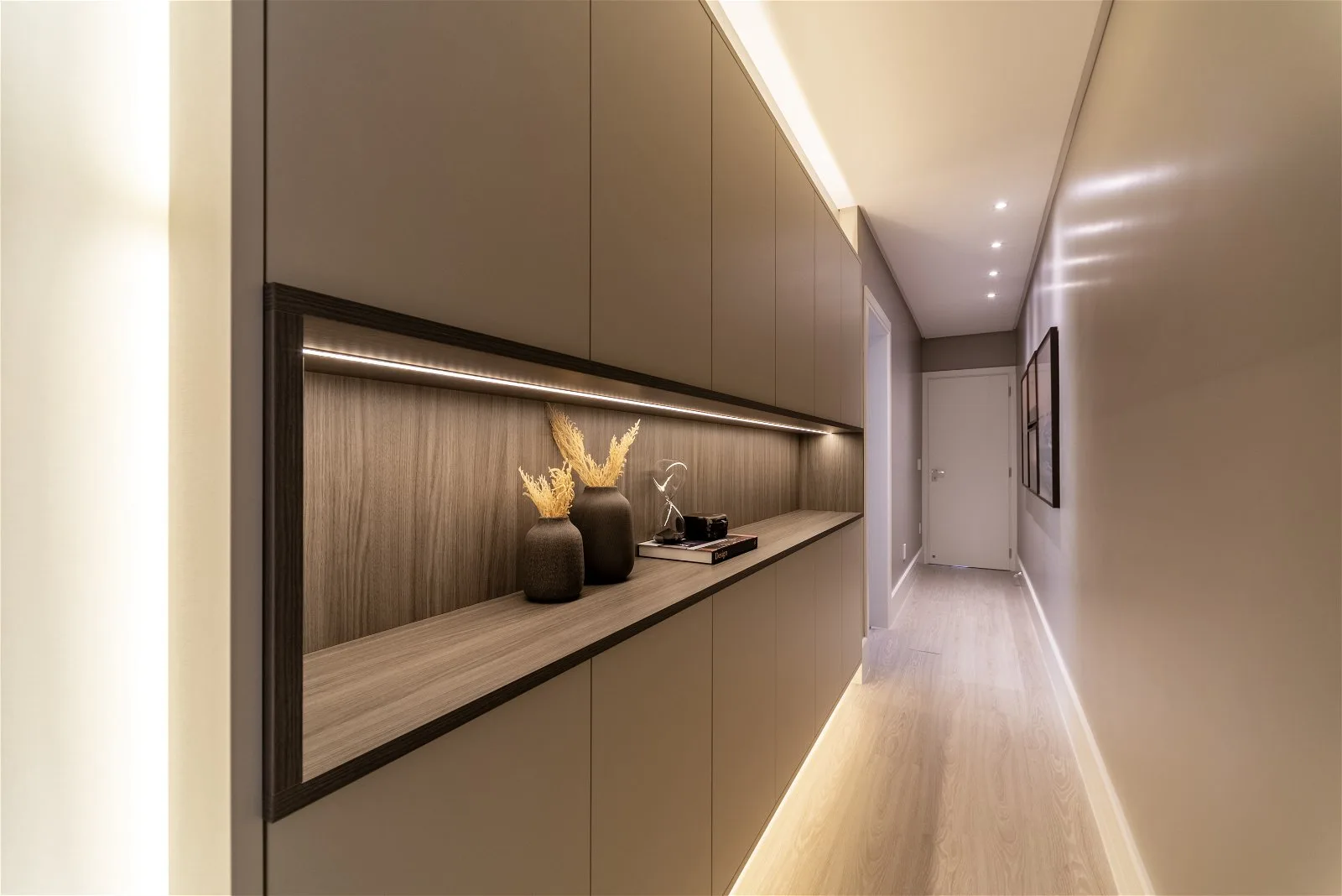 Ibiza Tower: Oceanfront Residence with Private Spa in Avenida Atlântica